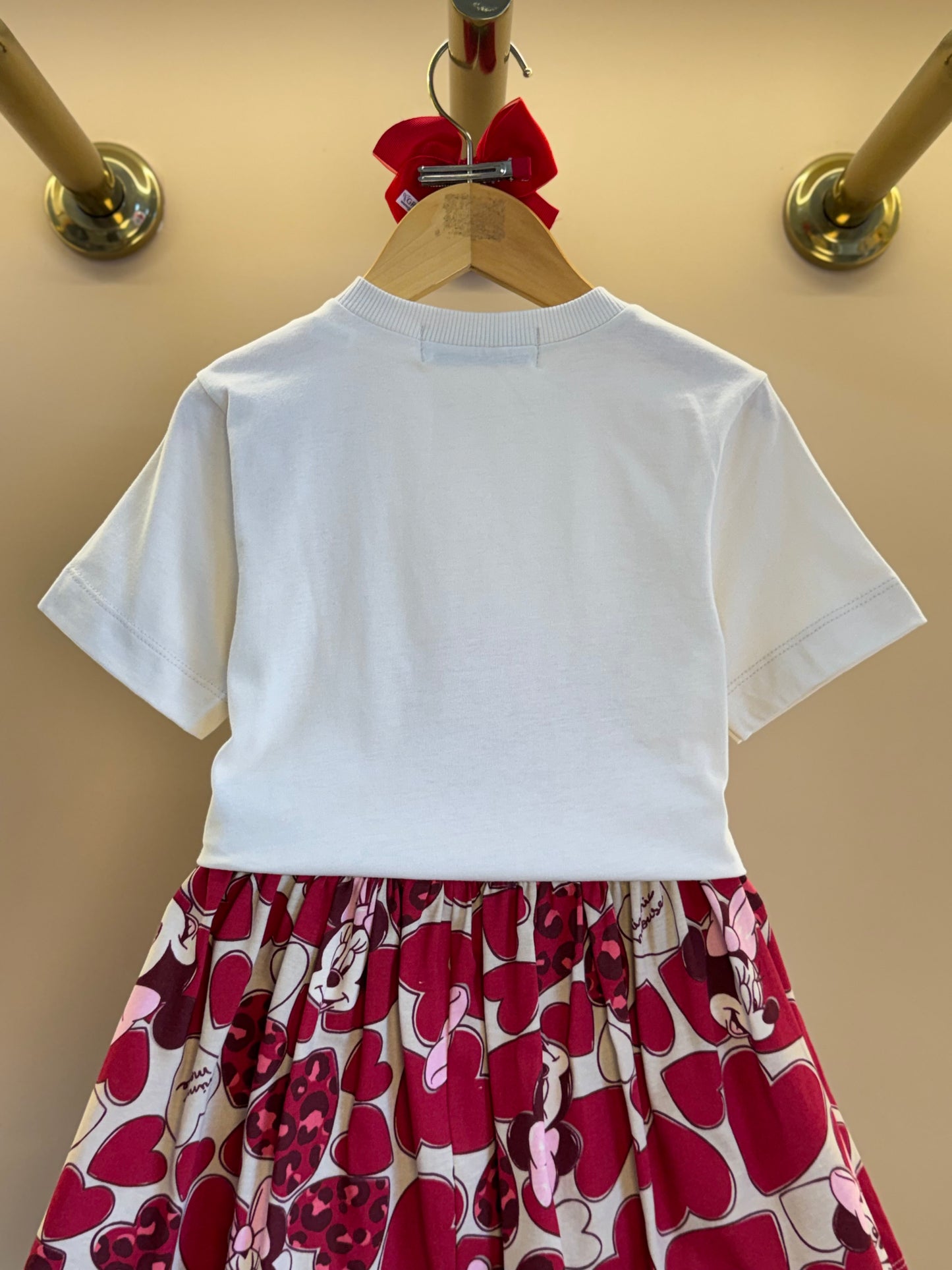 Conjunto Infantil Camiseta MC e Saia Minnie Mouse Hearts - Animê Petite