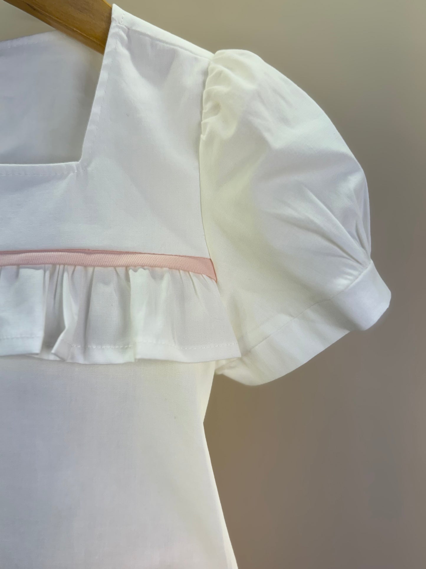 Conjunto Infantil Short Bailarinas E Blusa Bata Em Tricoline Off White - Gabriela Aquarela