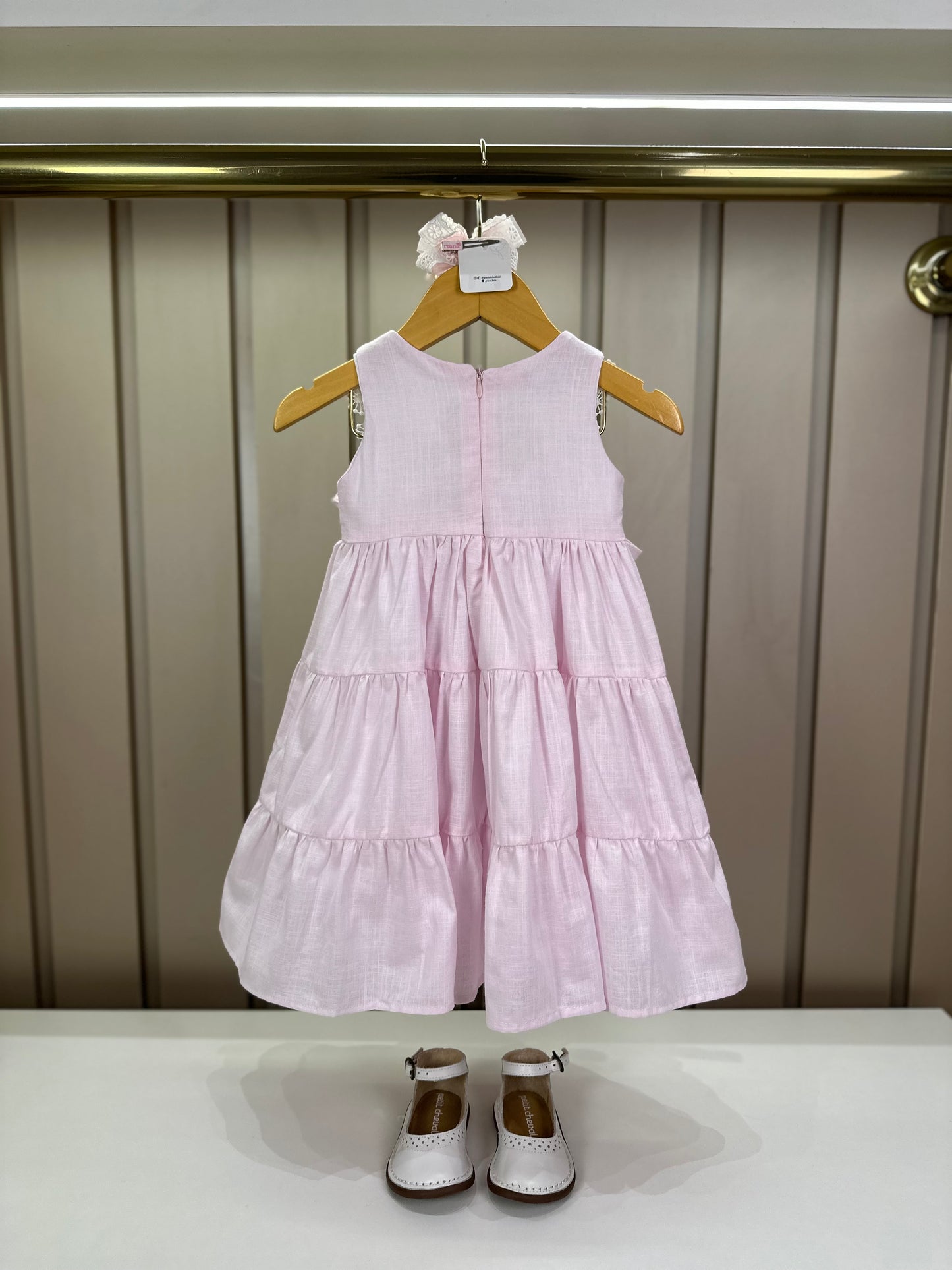 Vestido Infantil Algodão Clássico Rosa Gola Branca Bordada e Rendada - Roana