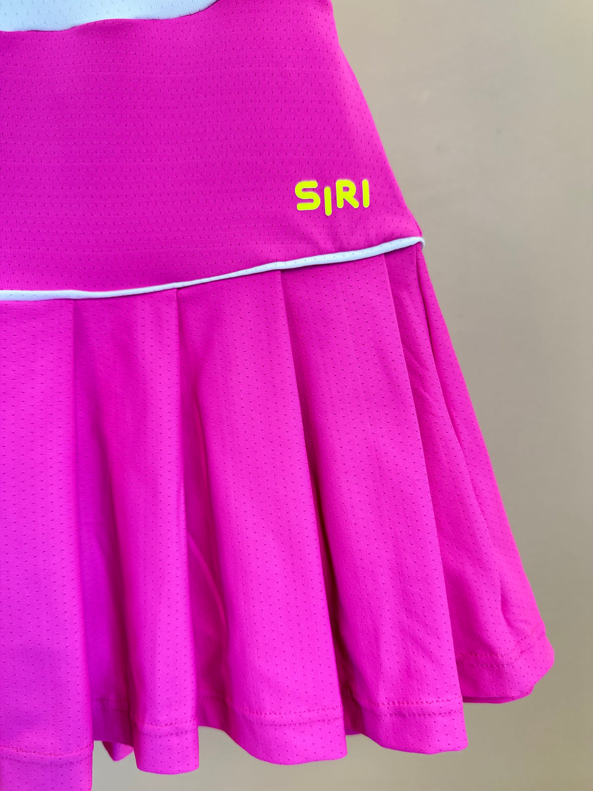 Conjunto Infantil Cropped Fernanda Dry Badminton Branca e Saia Fernanda Dry Badminton Rosa - Siri Sport