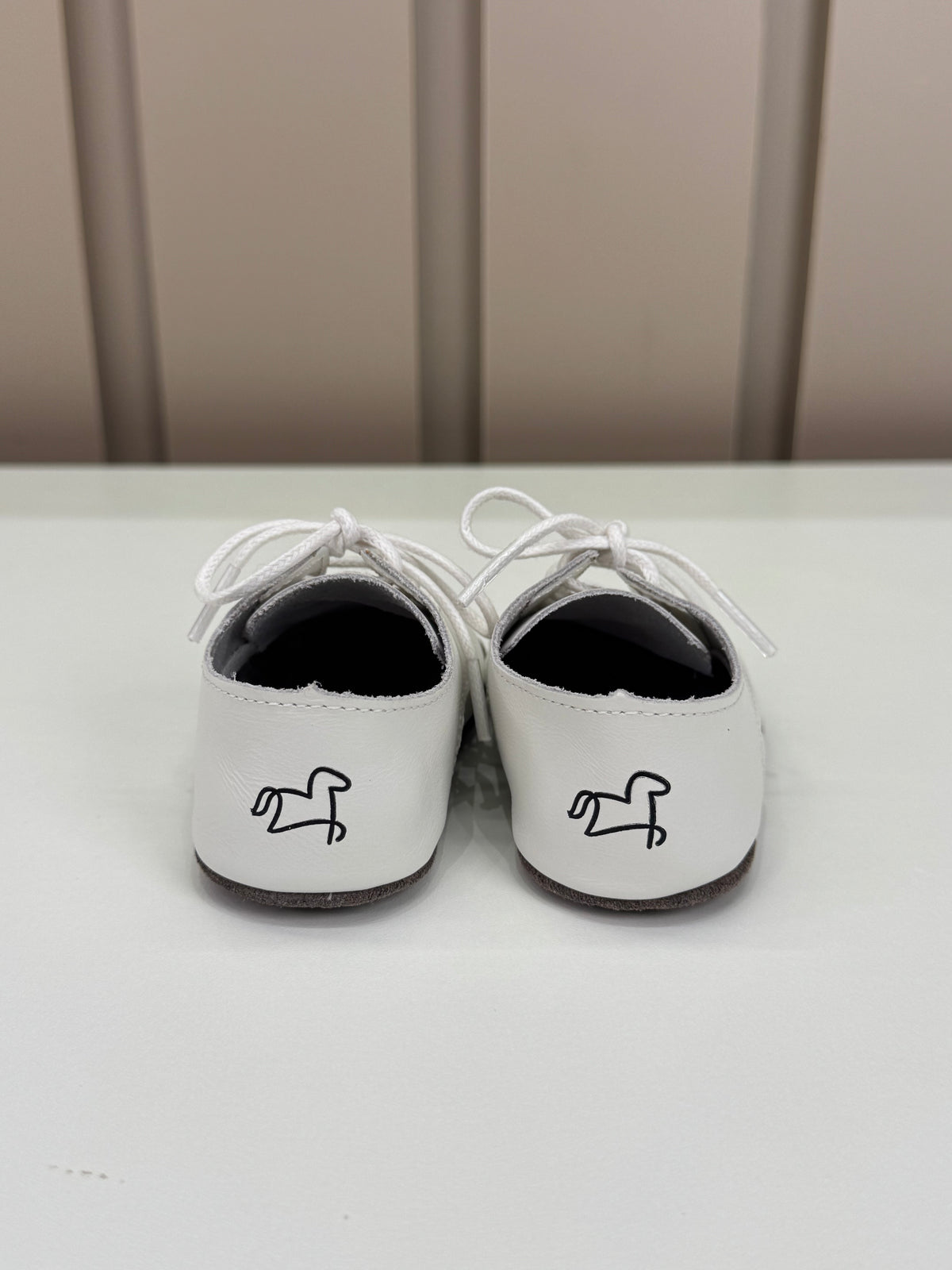 Sapato Bebê Balão Couro Branco - Petit Cheval