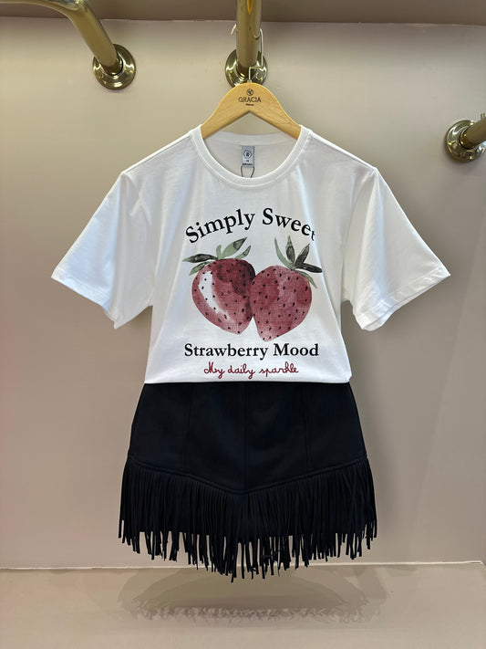 Conjunto Teen Camiseta Oversized Simply Sweet Strass e Saia Suede Franjas Preta - Two In