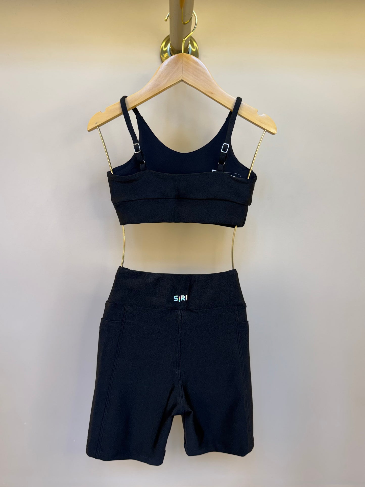 Conjunto Infantil Top Sara Trilobal Básico Preto e Bermuda Eloisa Trilobal Básico Preto - Siri Sport