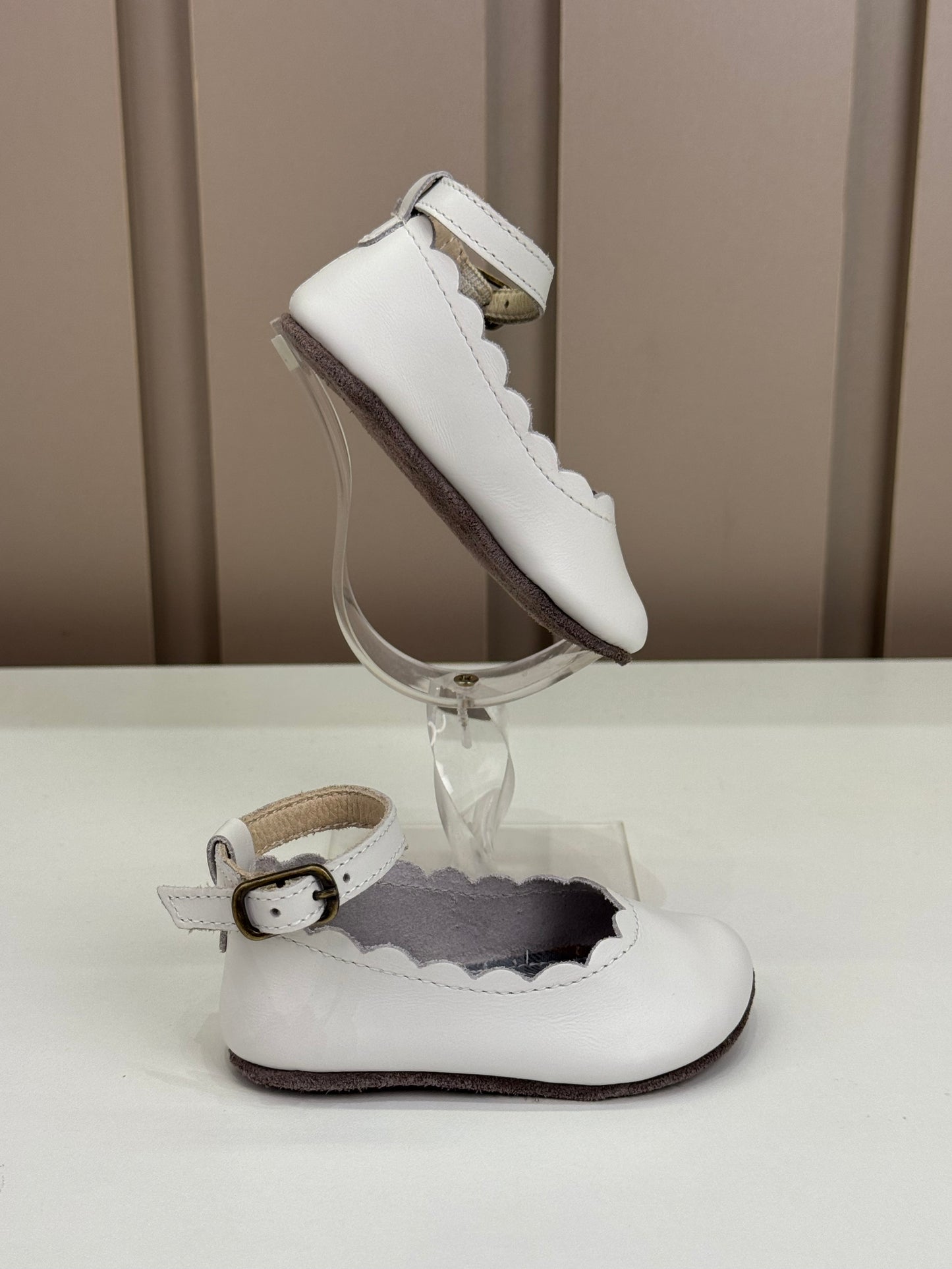 Sapato Bebê Couro Boneca Branco - Petit Cheval