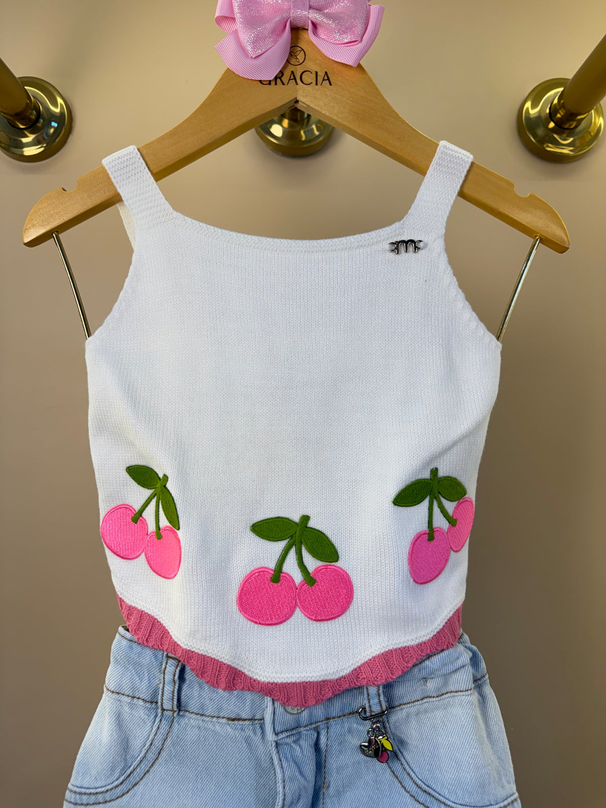 Conjunto Infantil Blusa Infantil Tricot Cerejas e  Shorts Jeans Com Pingente - Momi
