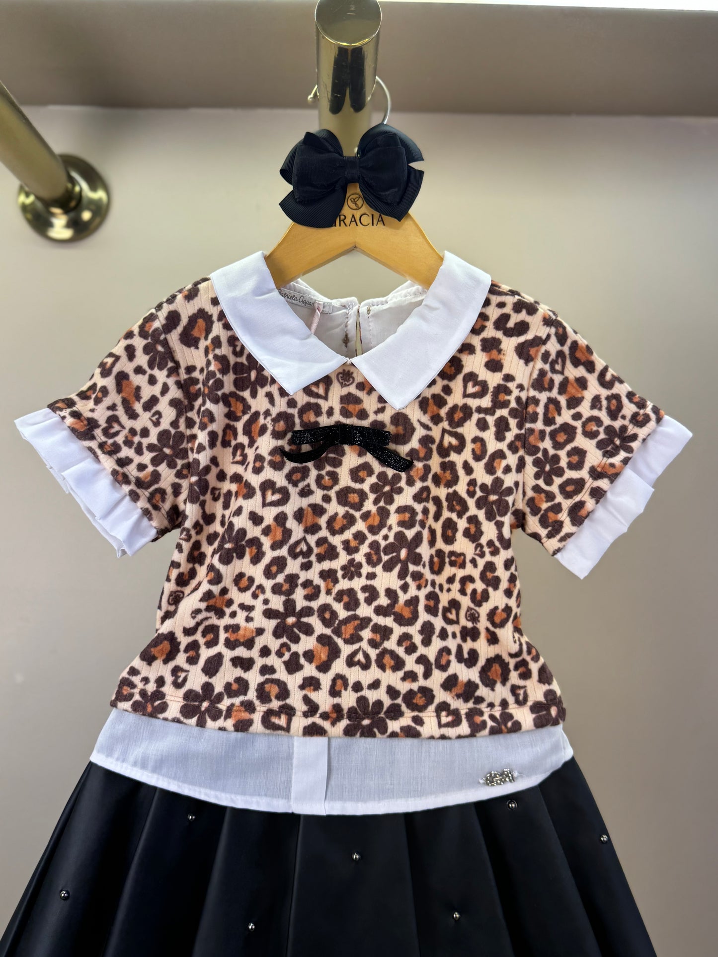 Conjunto Infantil Blusa Estampa Oncinha e Saia-Short Like Leather Preto - Gabriela Aquarela