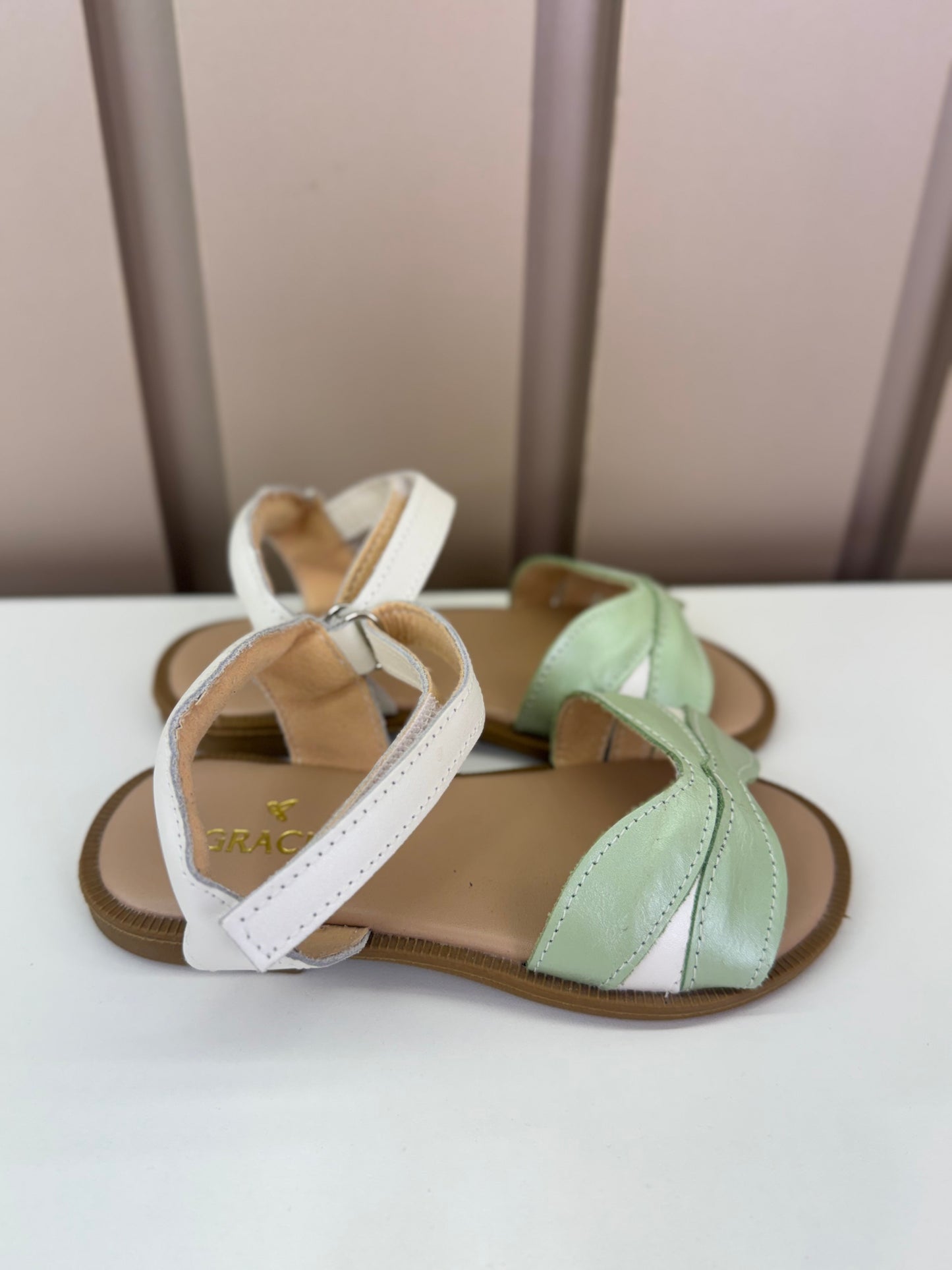 Sandália Infantil Flor Kiwi Branca Perolada - Gracia