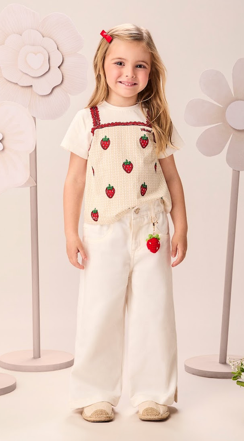 Conjunto Infantil Blusa Off White Estampa de Moranguinhos Calça com Chaveiro Morango - Momi