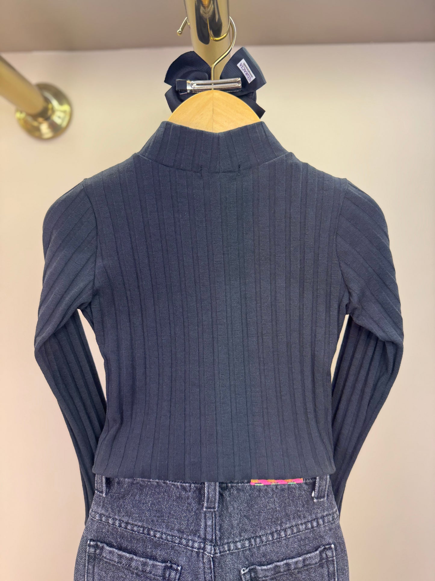 Conjunto Infantil Blusa Malha Botões  e Calça Wide Leg Bolsos Lateral - Um Mais Um