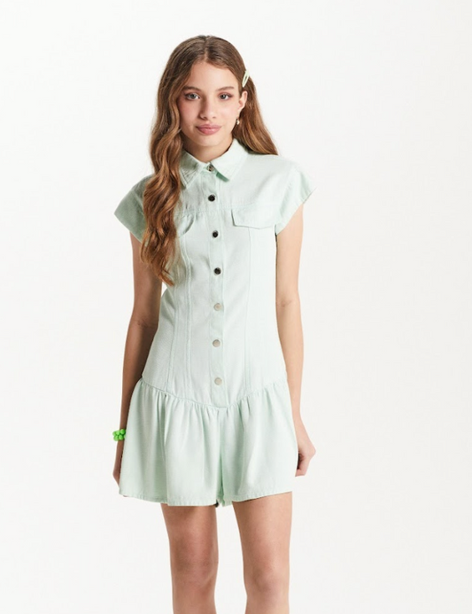 Macaquinho Teen Sarja Liocel Suave Babado Verde Claro - Two In