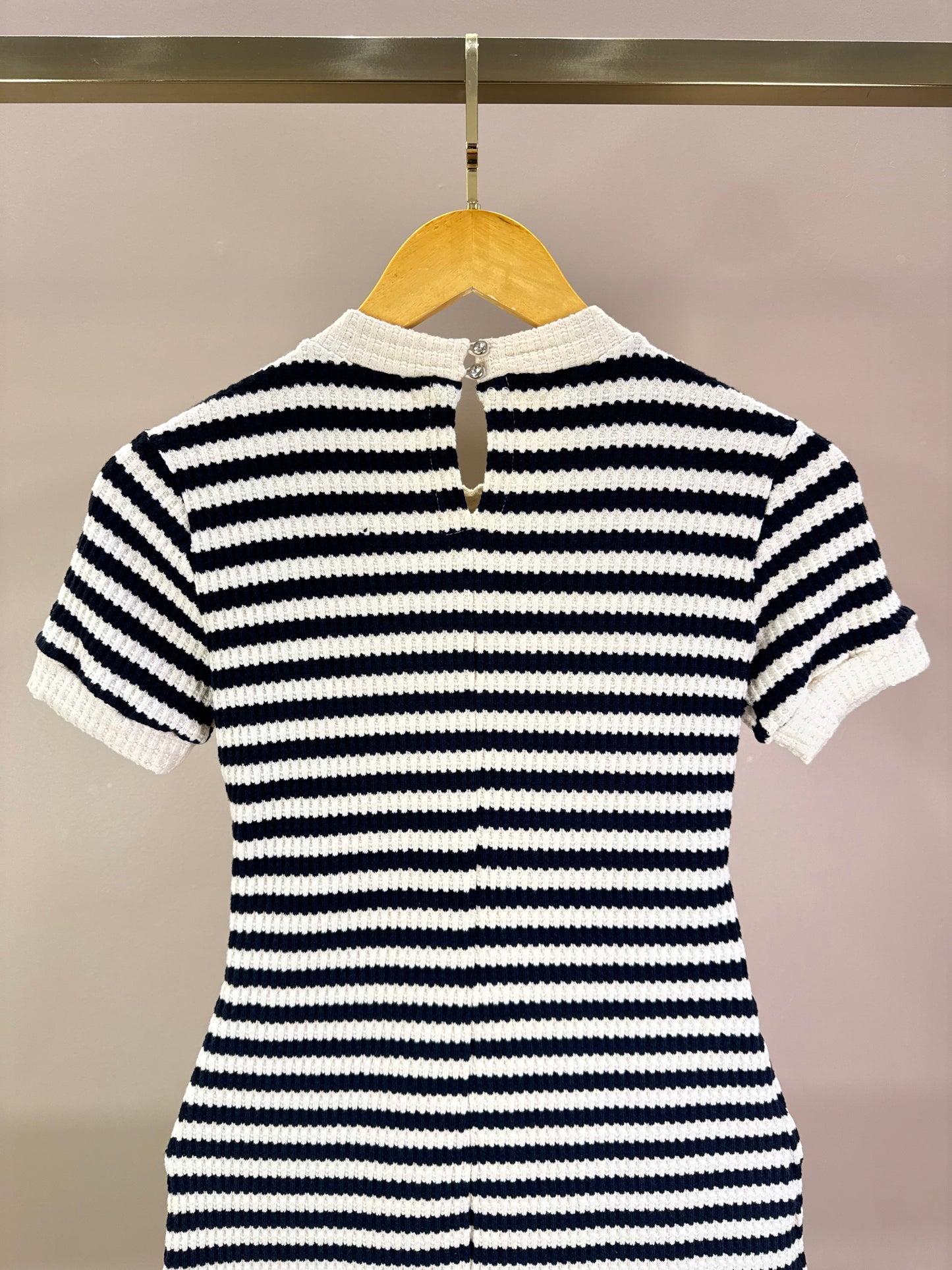 Vestido Teen Tricot Listrado com Botões - Two In