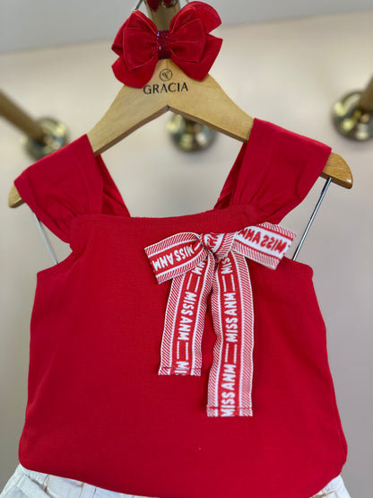 Conjunto Infantil Blusa Vermelha Laço ANM e Shorts Bege Pregas - Animê