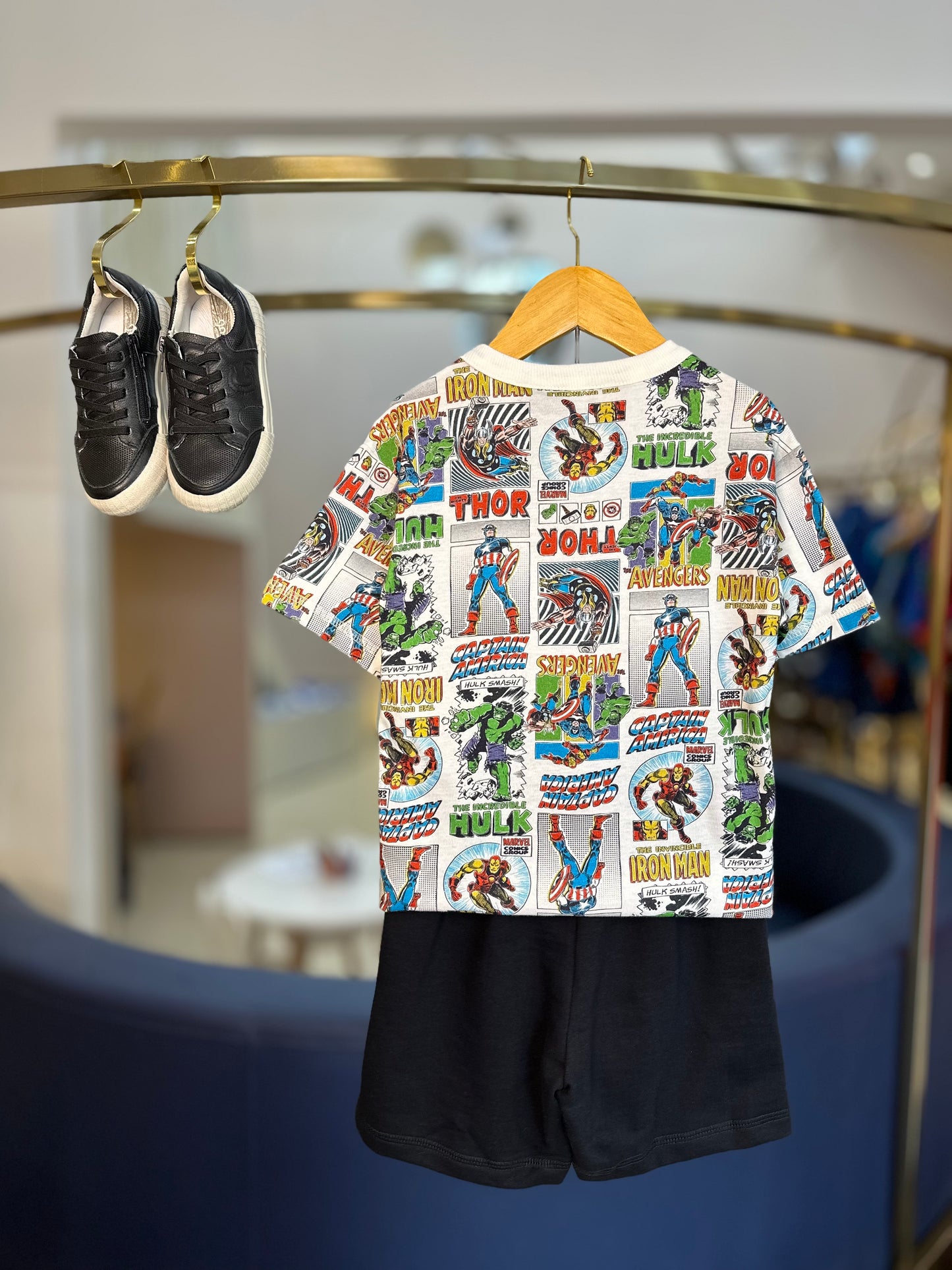 Conjunto Infantil T-Shirt e Bermuda Marvel Heroes