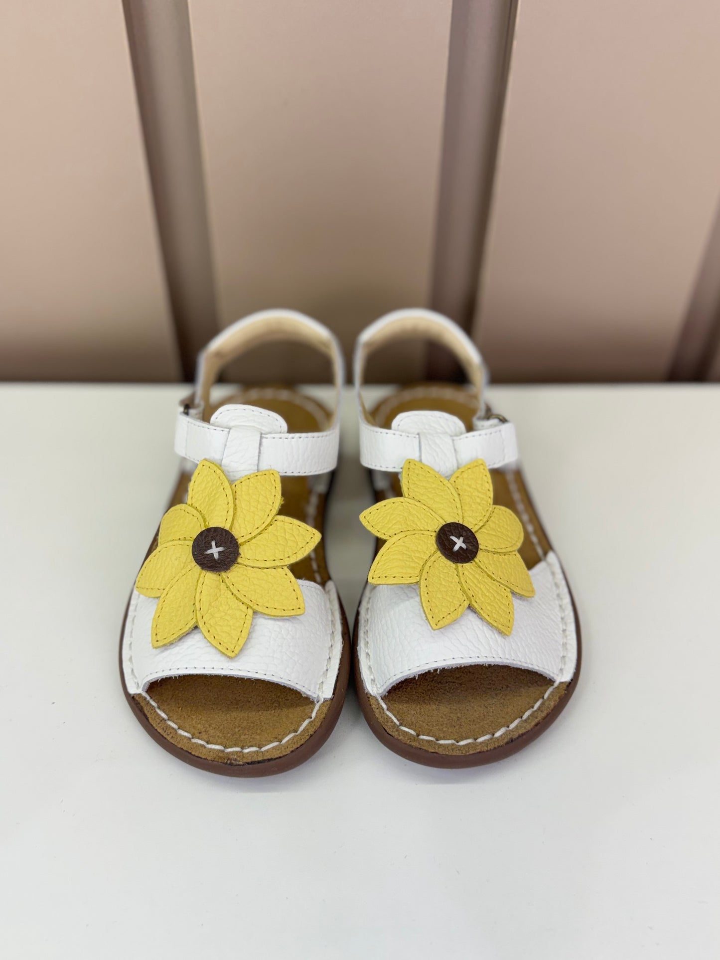 Sandália Infantil Carrossel Blanche Flor Margarida - Petit Cheval