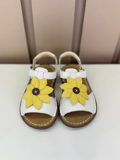 Sandália Infantil Carrossel Blanche Flor Margarida - Petit Cheval