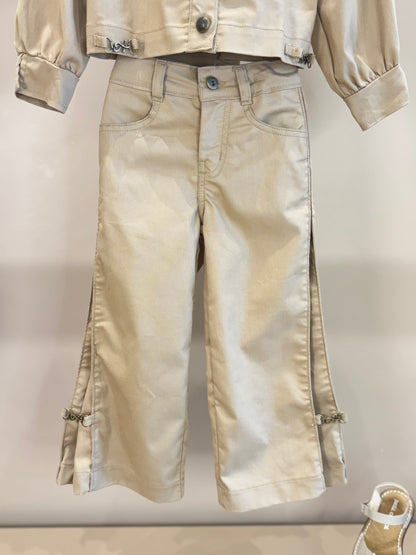 Conjunto Infantil Jaqueta Sarja Gola Alta e Calça de Sarja com Pregas - Animê