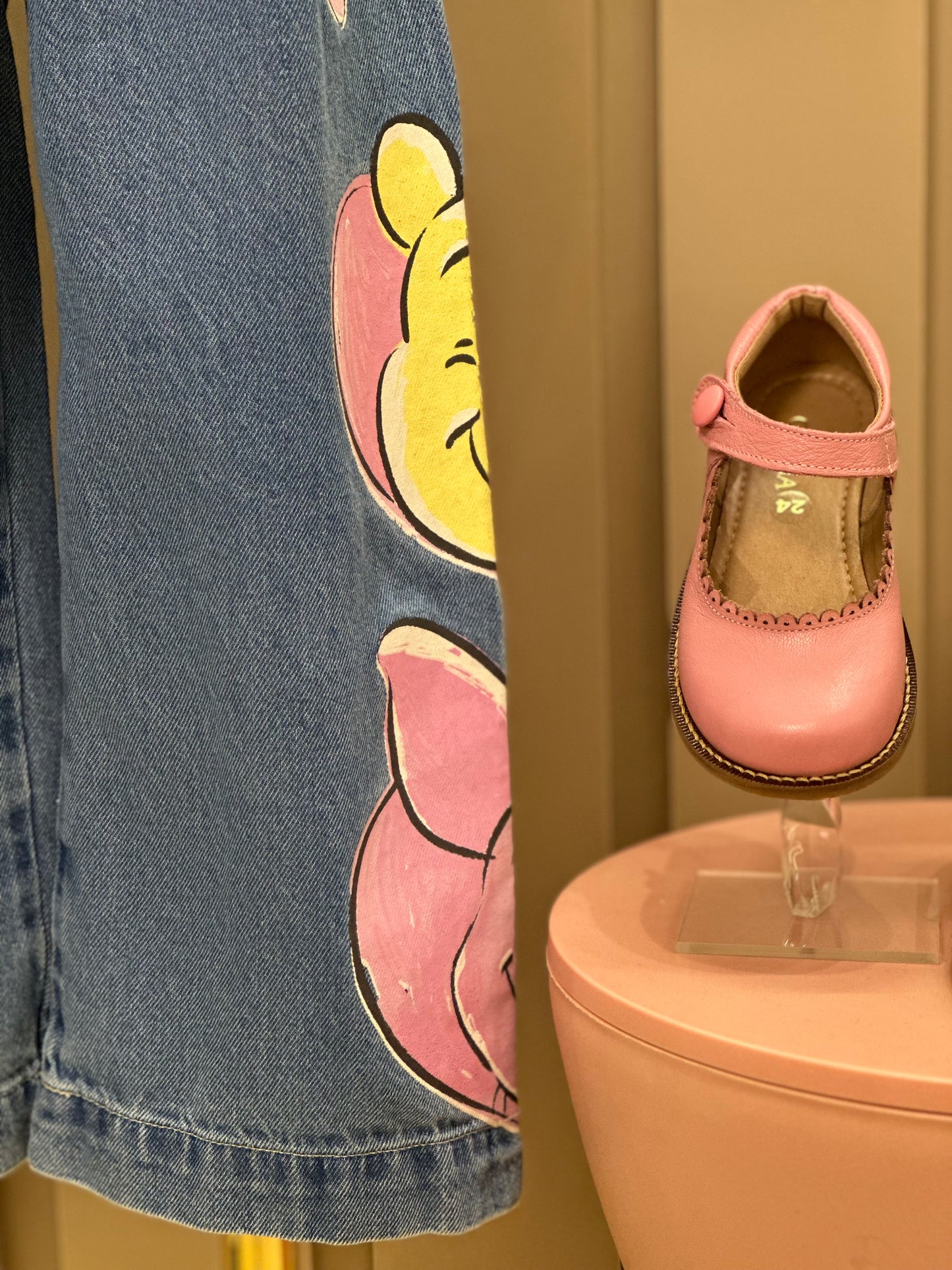 Conjunto Infantil Jaqueta Jeans Moletom Pooh e Calça Jeans Pooh - Animê Petite