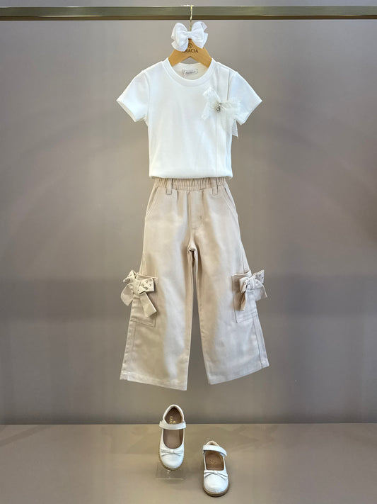 Conjunto Infantil Camiseta Off White Lacinho Tule e Calça Wide Leg Cargo Bege - Gabriela Aquarela