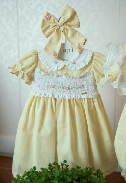 Vestido Infantil Clássico Algodão Golinha e Busto Brancos Bordados Amarelo - Roana