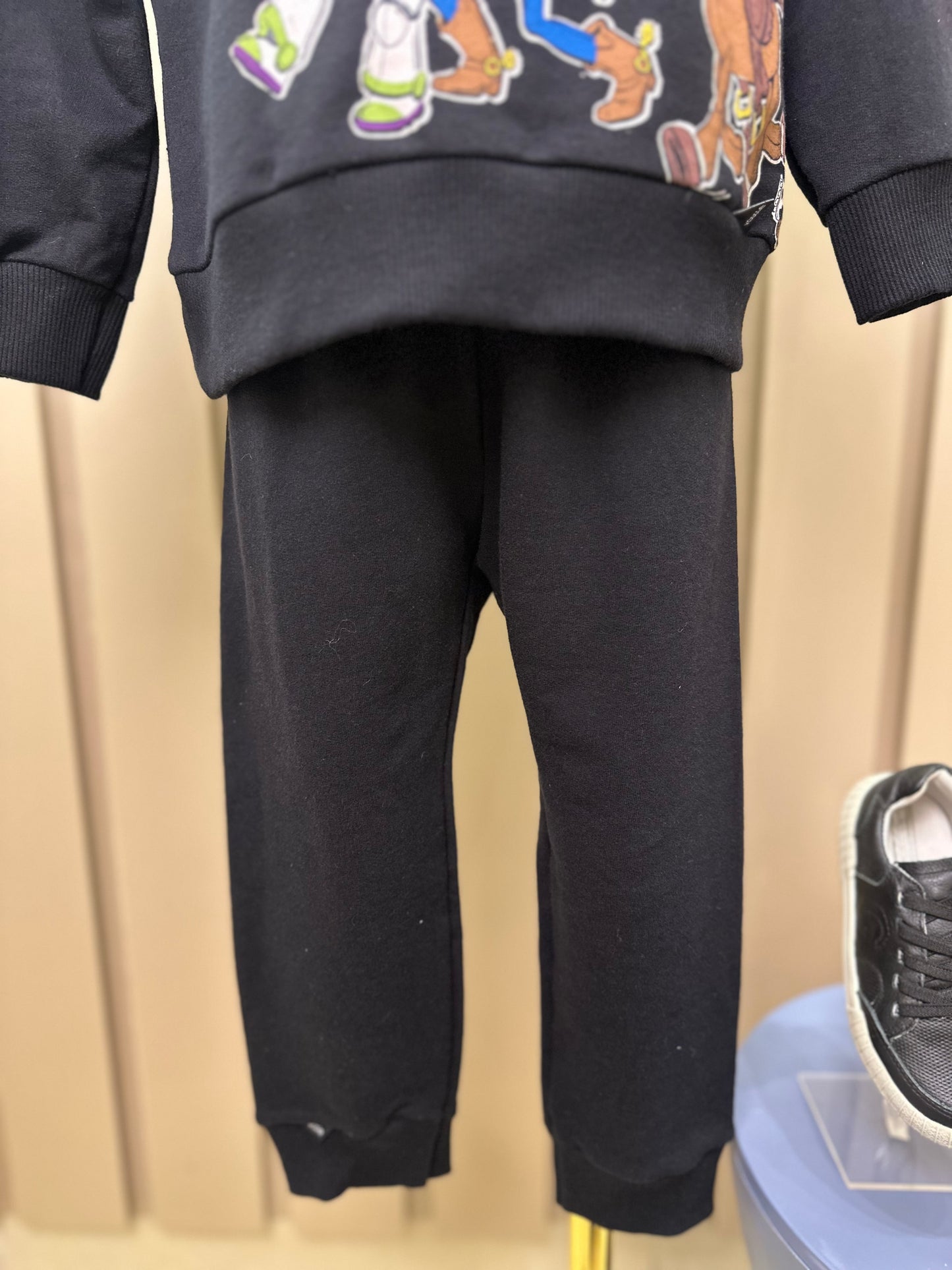 Conjunto Infantil Moletom Blusão Toy Story  e Calça Preta - Youccie