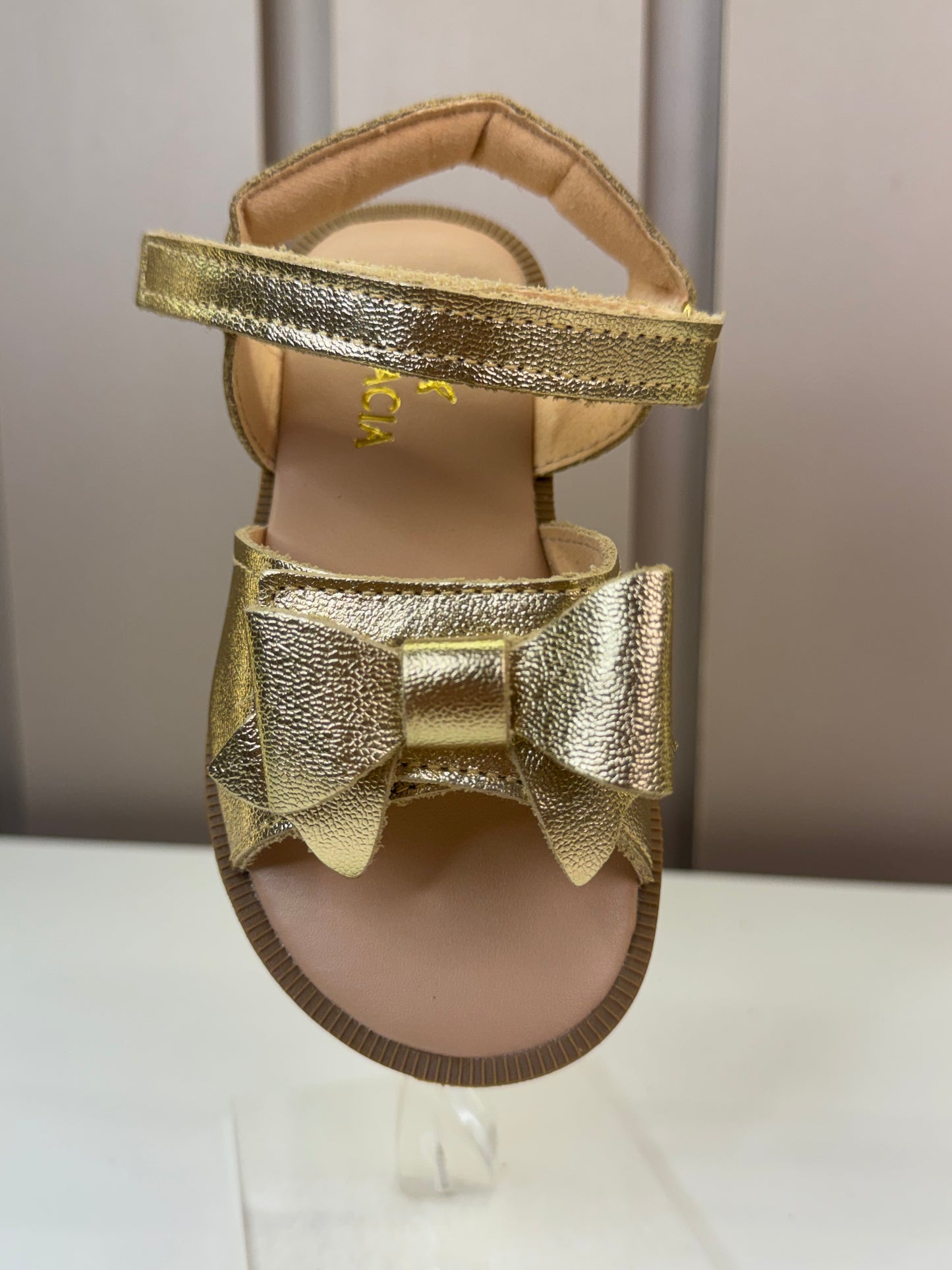 Sandália Infantil Manu Laço Velcro Dourada - Gracia