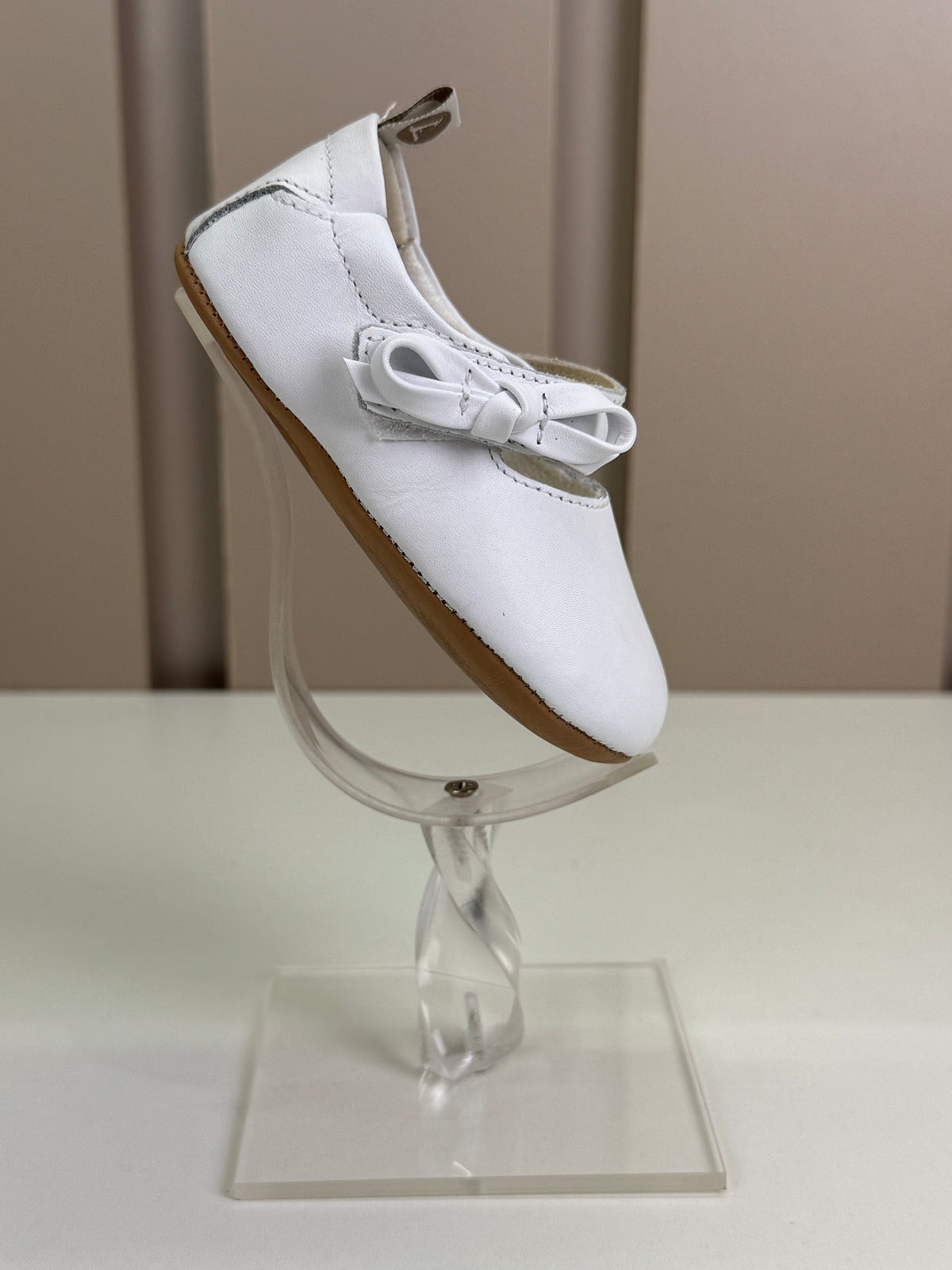 Sapatinho Bebê Gift Couro Branco - Tip Toey Joey