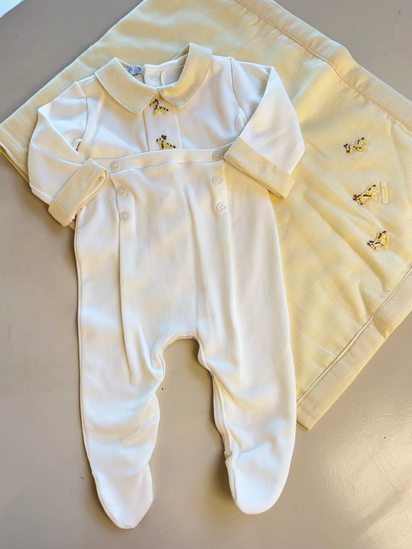 Saída de Maternidade Algodão Girafinha Amarelo - Roana
