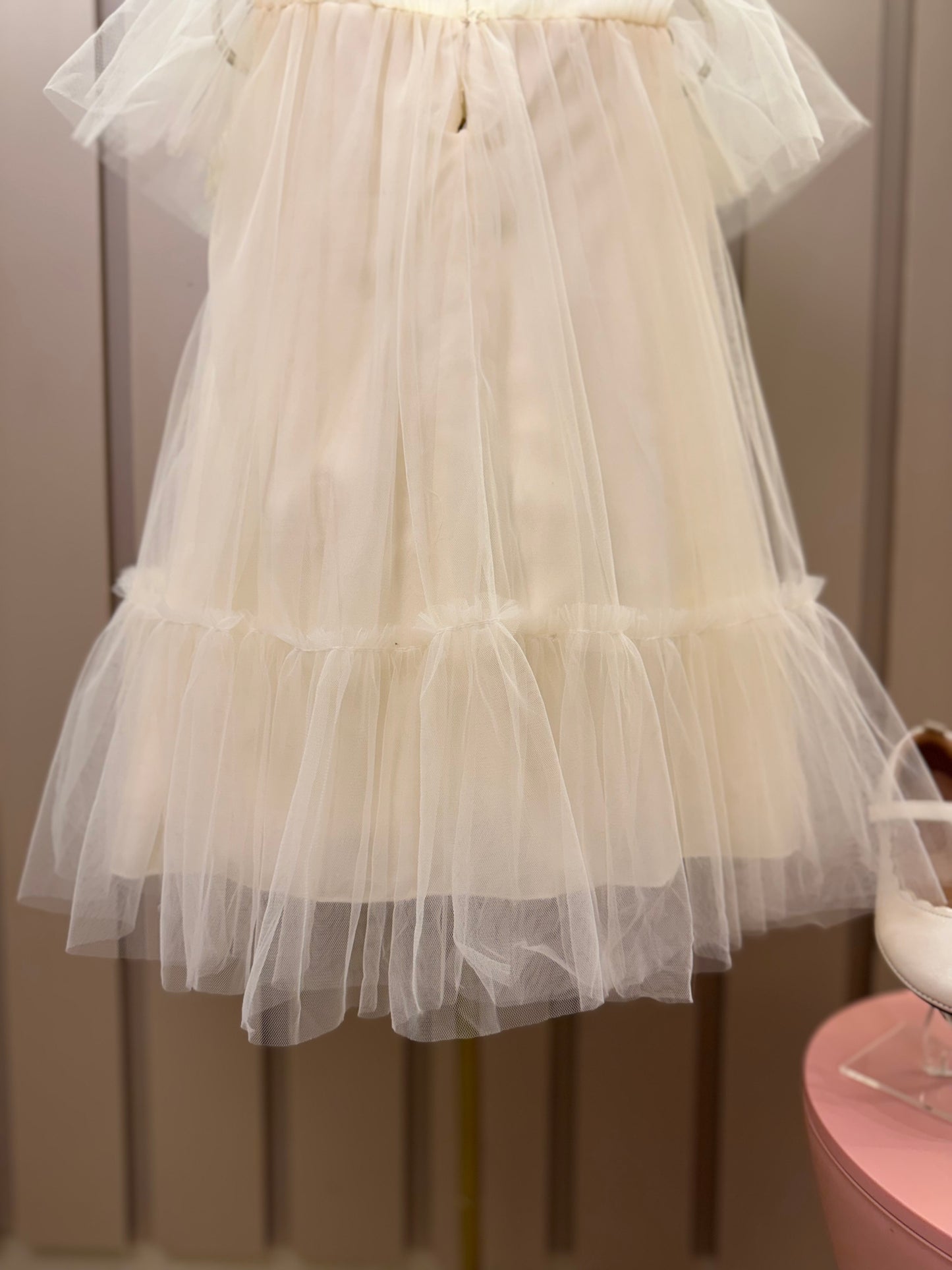 Vestido Infantil Trapézio Tule Bordado Flocado Gola Amarelo - Petit Cherie
