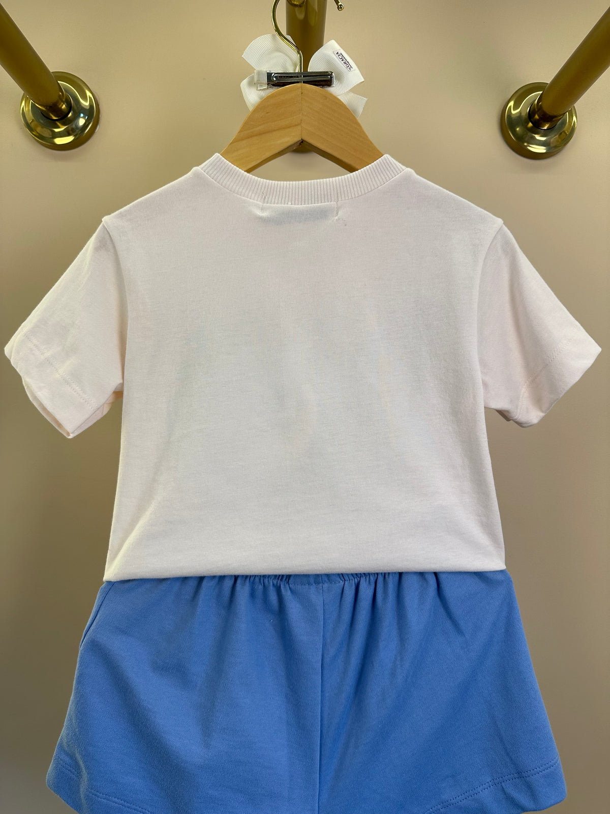 Conjunto Infantil Blusa Mickey e Minnie Paris e Shorts Azul Pregas Com Pingente - Animê