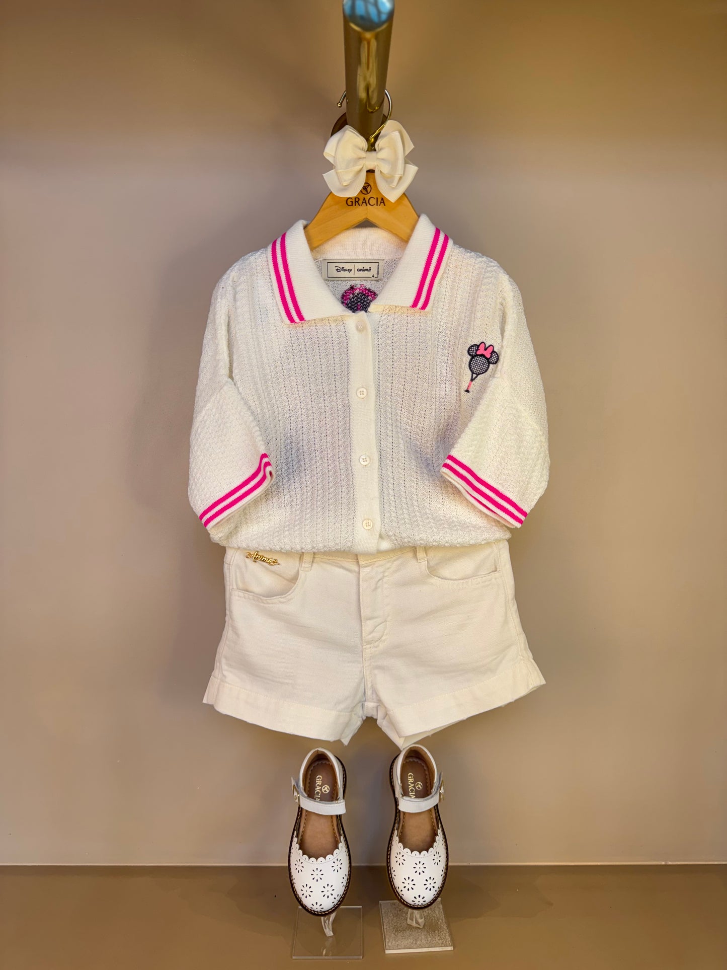 Conjunto Infantil Blusa Tricot Minnie Tennista e Shorts Sarja Off White - Animê
