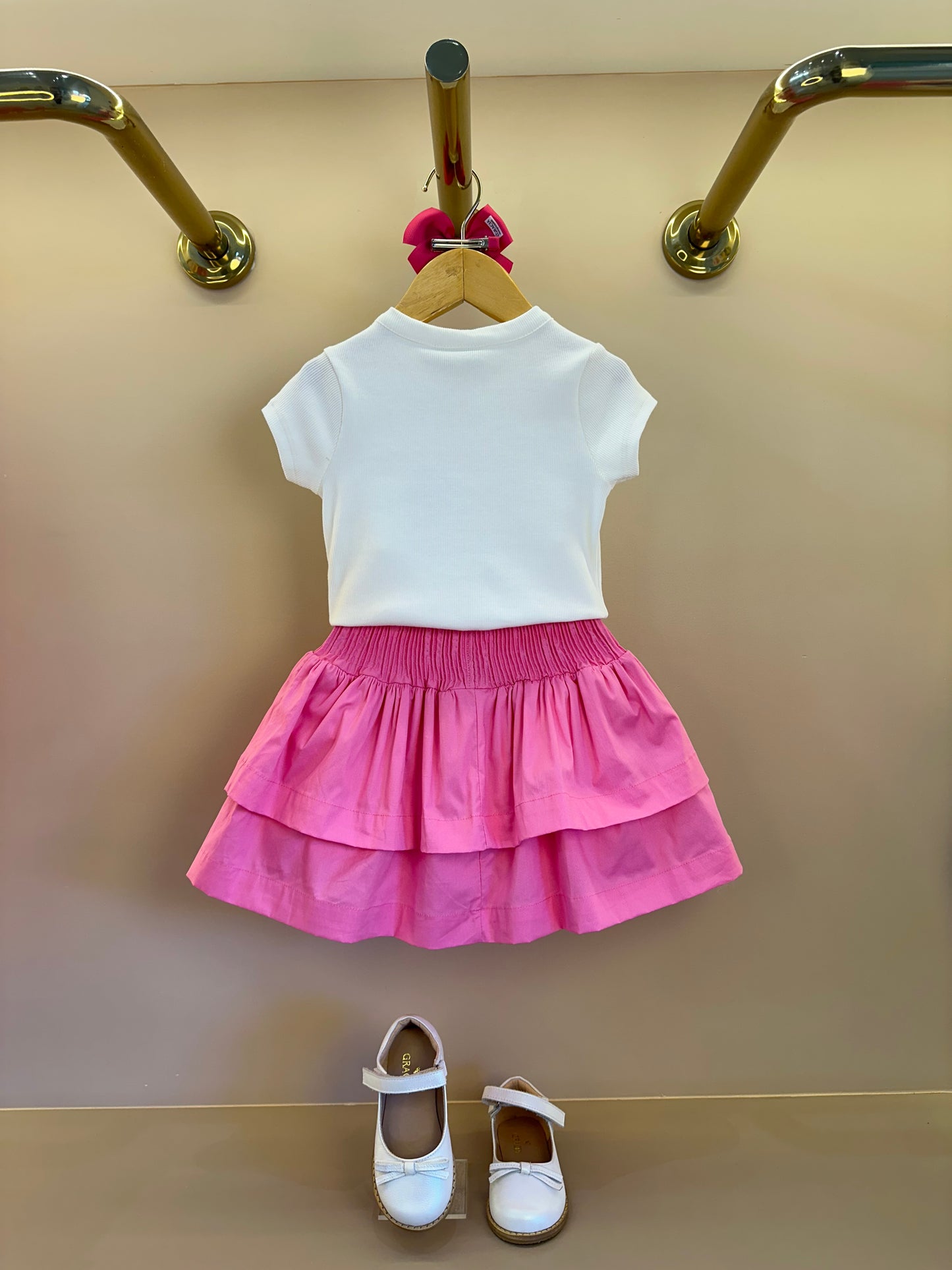 Conjunto Infantil Blusa Off Joia Coração e Saia Babado Rosa - Animê