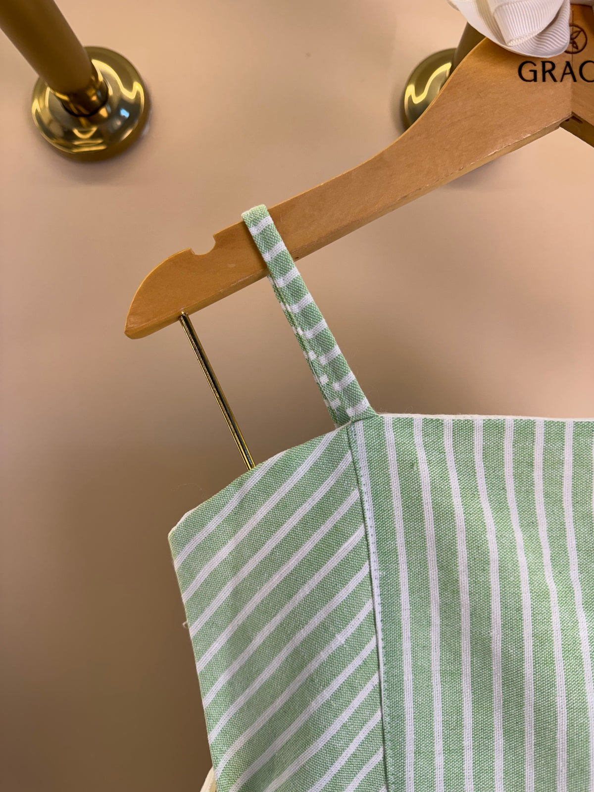 Vestido Infantil Verde Listrado Com Laços Laterais - Petit Cherie