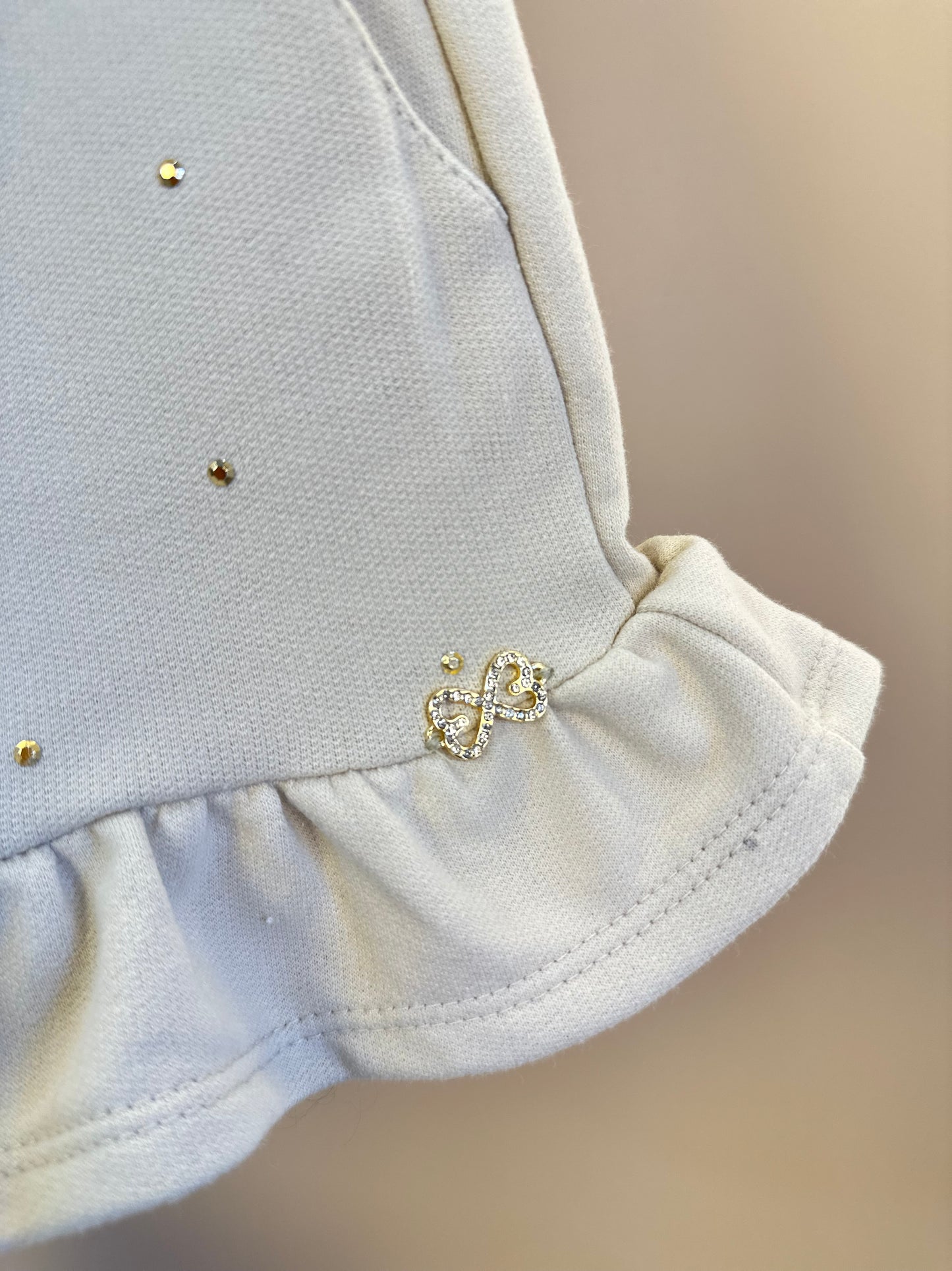 Conjunto Infantil Regata Infinito e Shorts Moletom Babadinho Strass Bege - Luluzinha