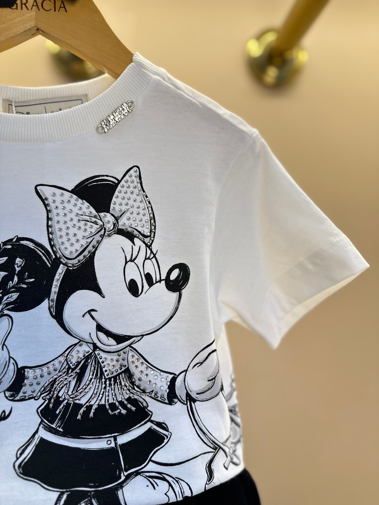 Conjunto Infantil Blusa Minnie Buquê & Mickey Pérola e Shorts Conceito Tweed Preto - Animê