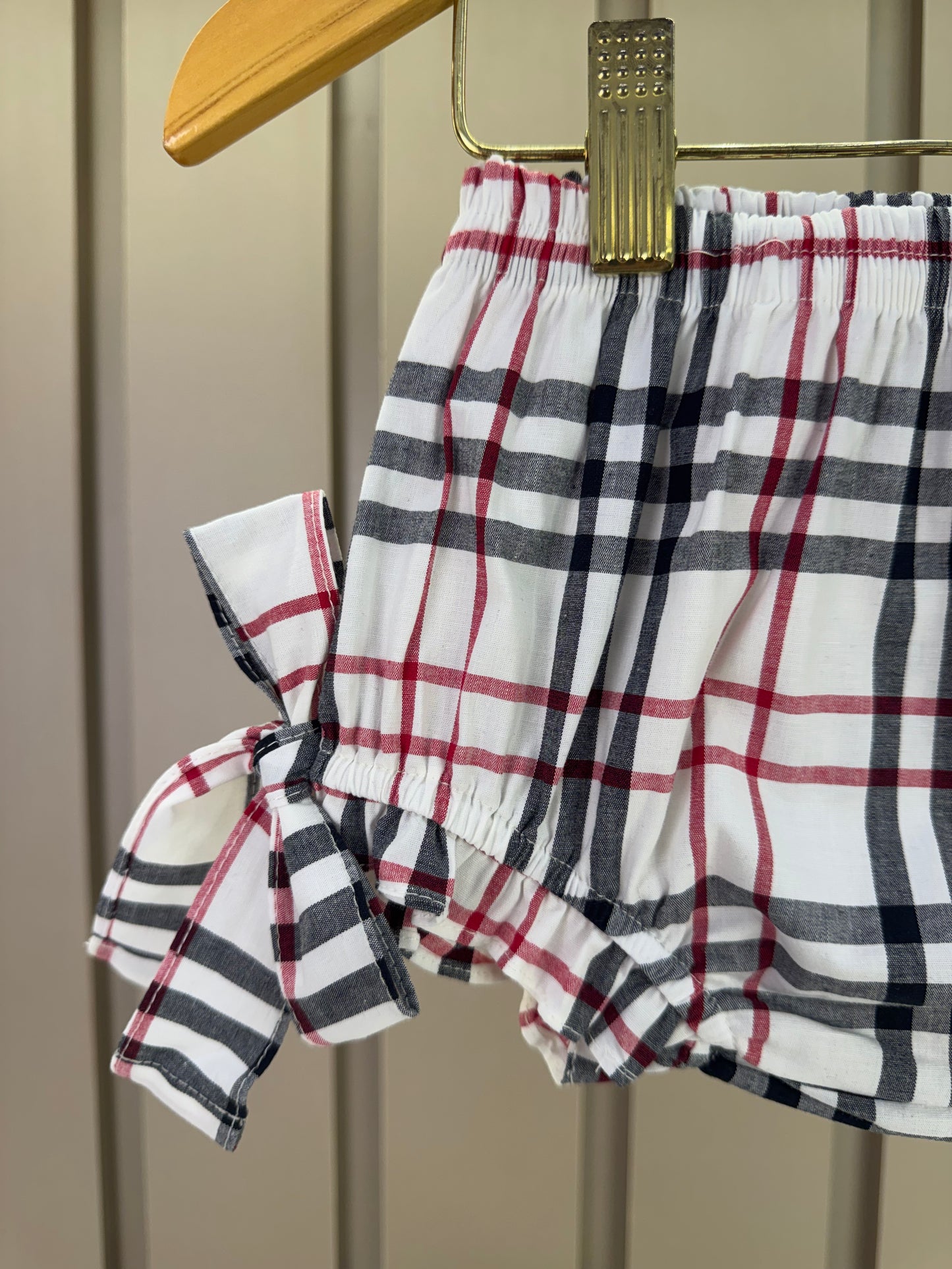 Conjunto Bebê Bata Gola Bordada com Faixa e Culote Xadrez - Roana