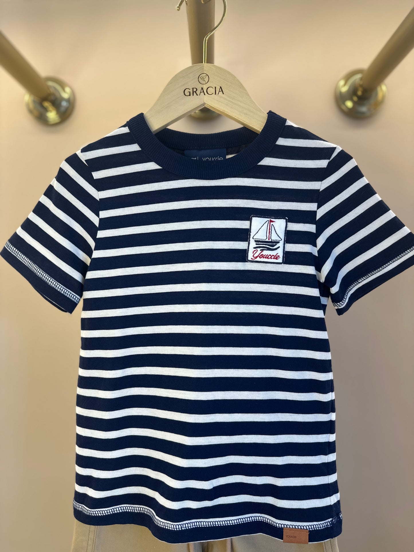 Conjunto T-Shirt Listrada e Bermuda Bege - Youccie