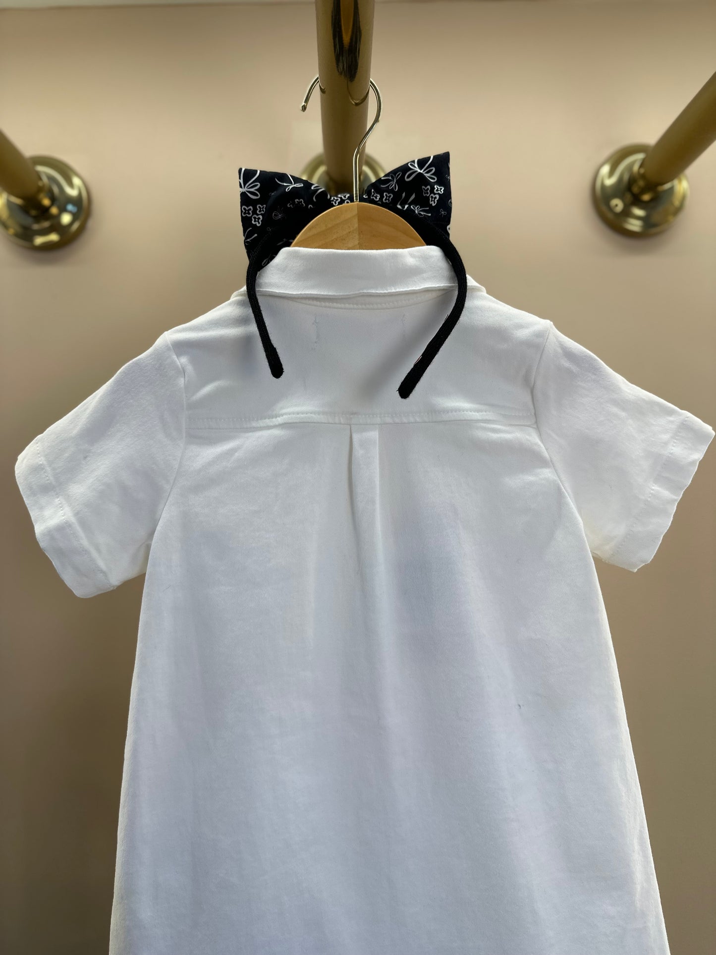 Vestido Infantil Sarja Bolsos Lacinhos Bordados Off White - Pituchinhus