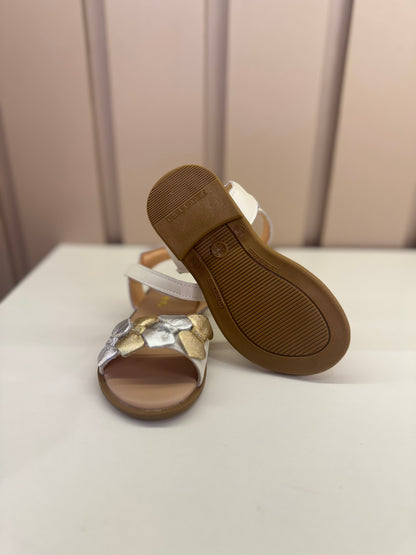 Sandália Infantil Flor Dourada Branca Perolada - Gracia