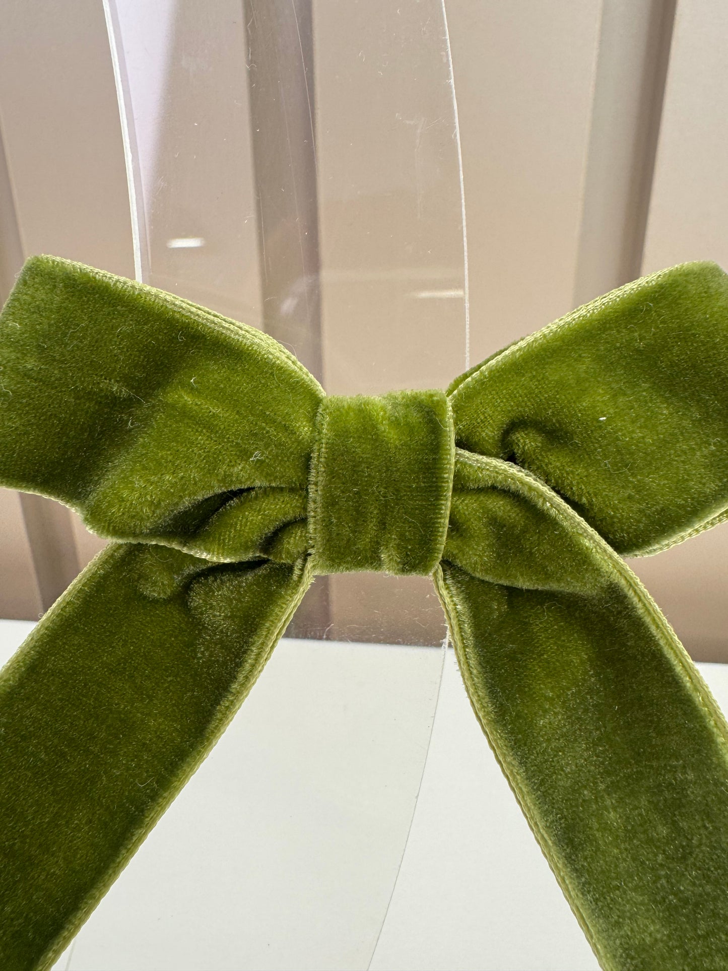 Laço Infantil Tradicional Veludo Verde - Roana