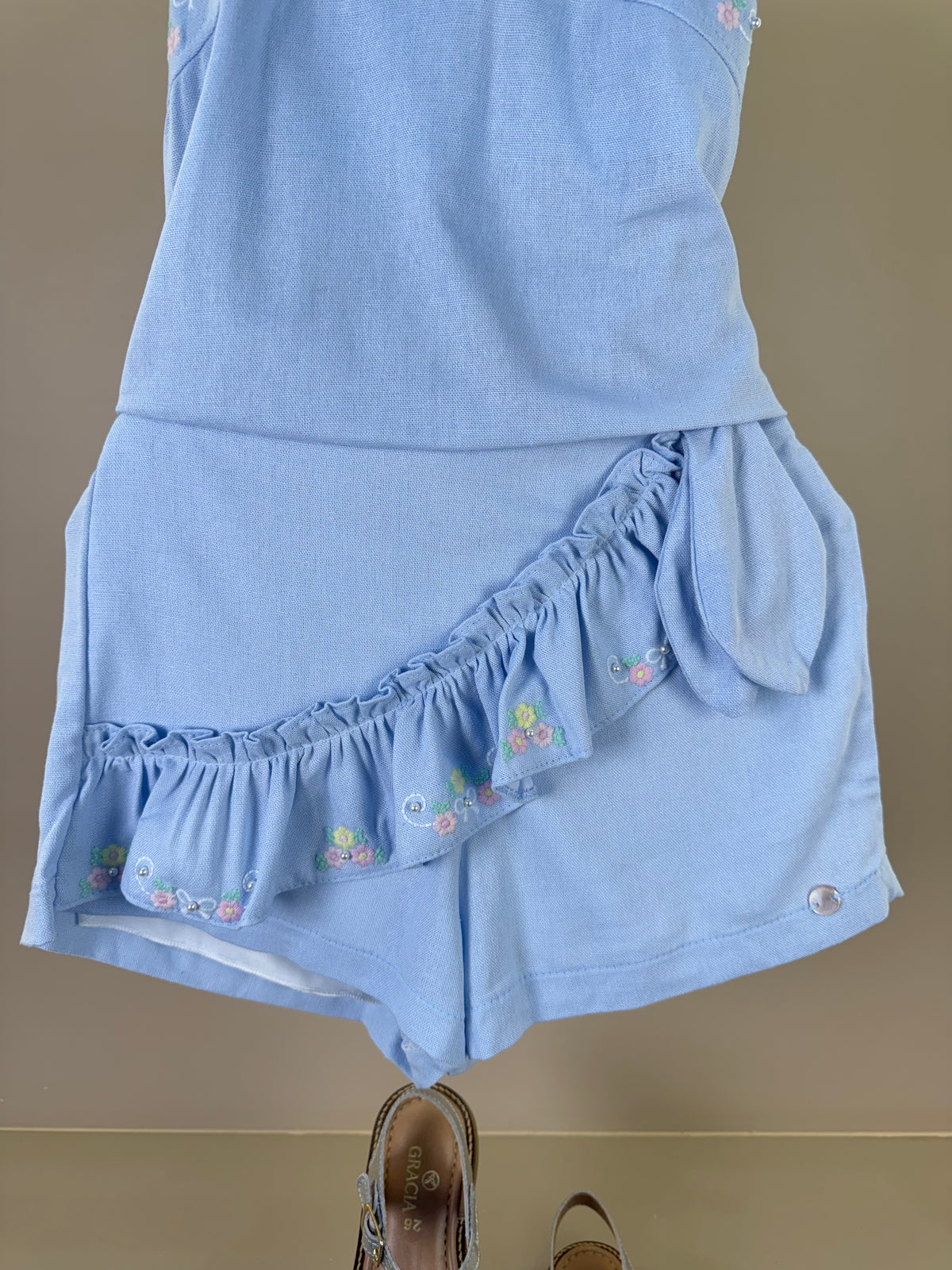 Conjunto Infantil Blusa Linho Bordada Flores e Shorts Bordado Flores - Petit Cherie