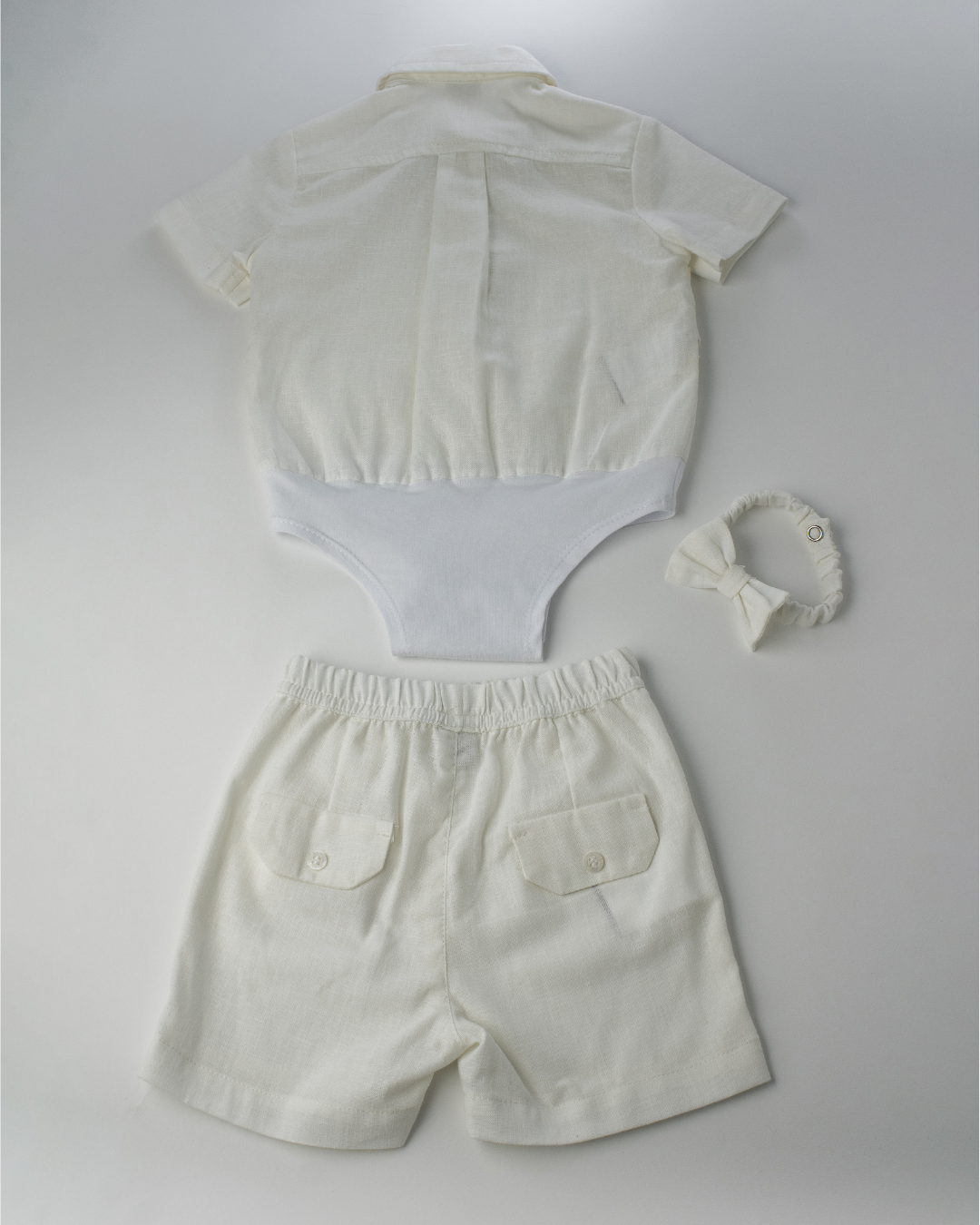 Conjunto Bebê Batizado Camisa-body e Bermuda Linho Misto Off White - Um Mais Um