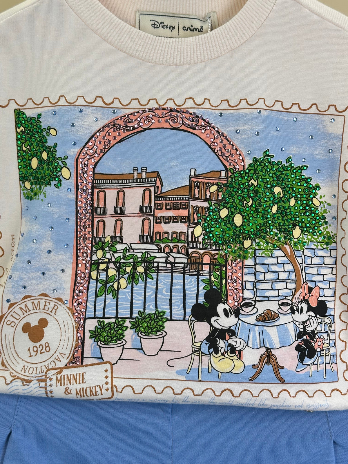 Conjunto Infantil Blusa Mickey e Minnie Paris e Shorts Azul Pregas Com Pingente - Animê