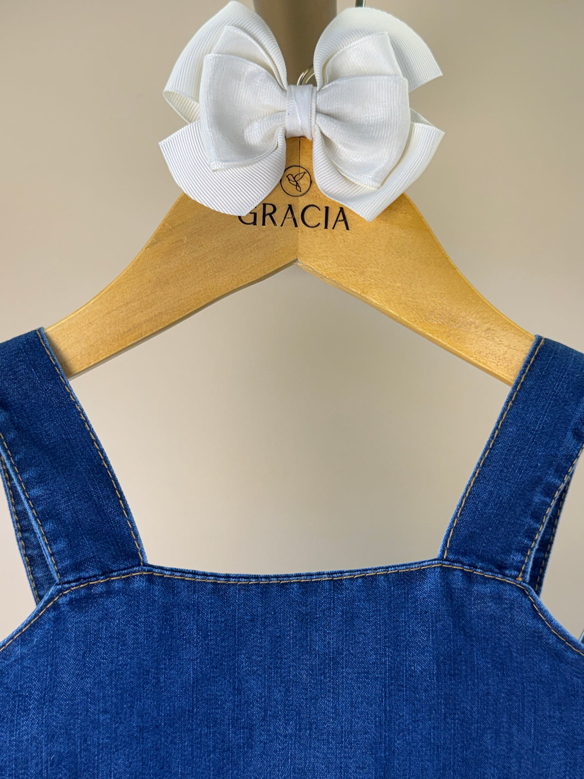 Conjunto Infantil Blusa Jeans Com Babado e Shorts Alfaiataria Listrado - Luluzinha