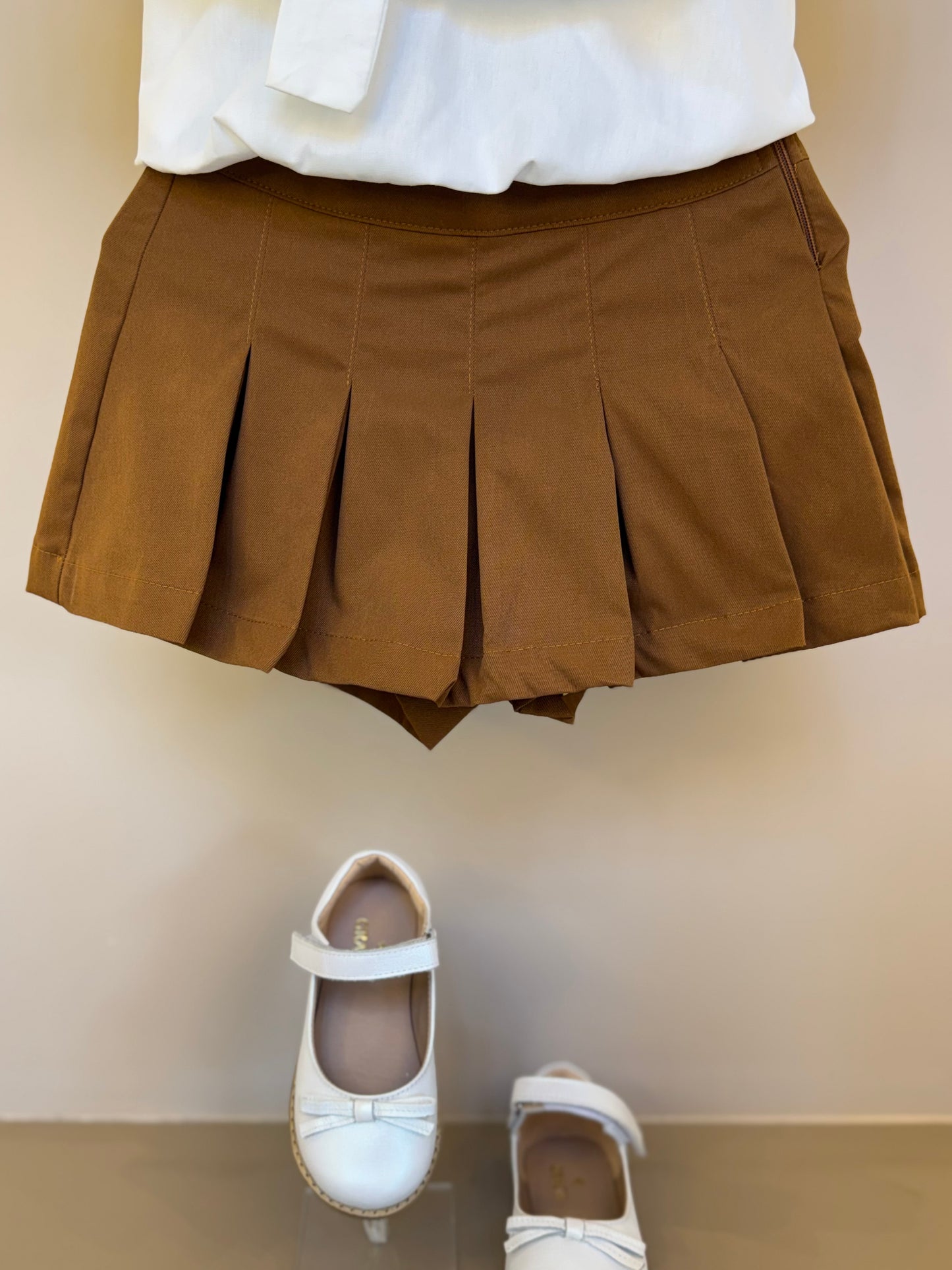 Conjunto Infantil Blusa Gola Laço E Saia Pregas Sarja Terracota - Luluzinha
