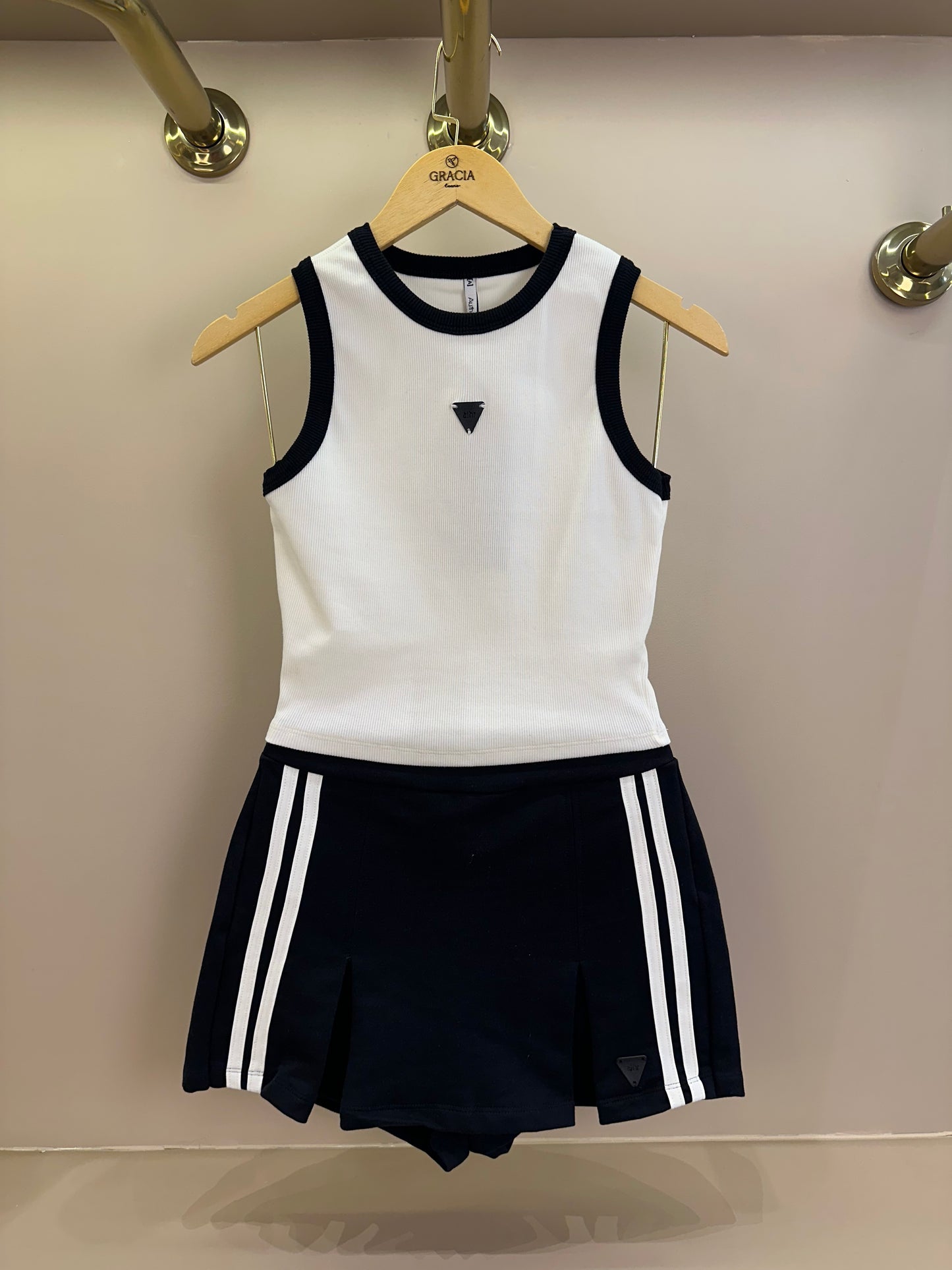 Conjunto Teen Regata e Short - Saia Preto - Authoria