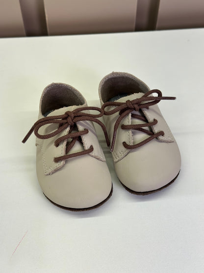 Sapato Bebê Balão Couro Areia - Petit Cheval
