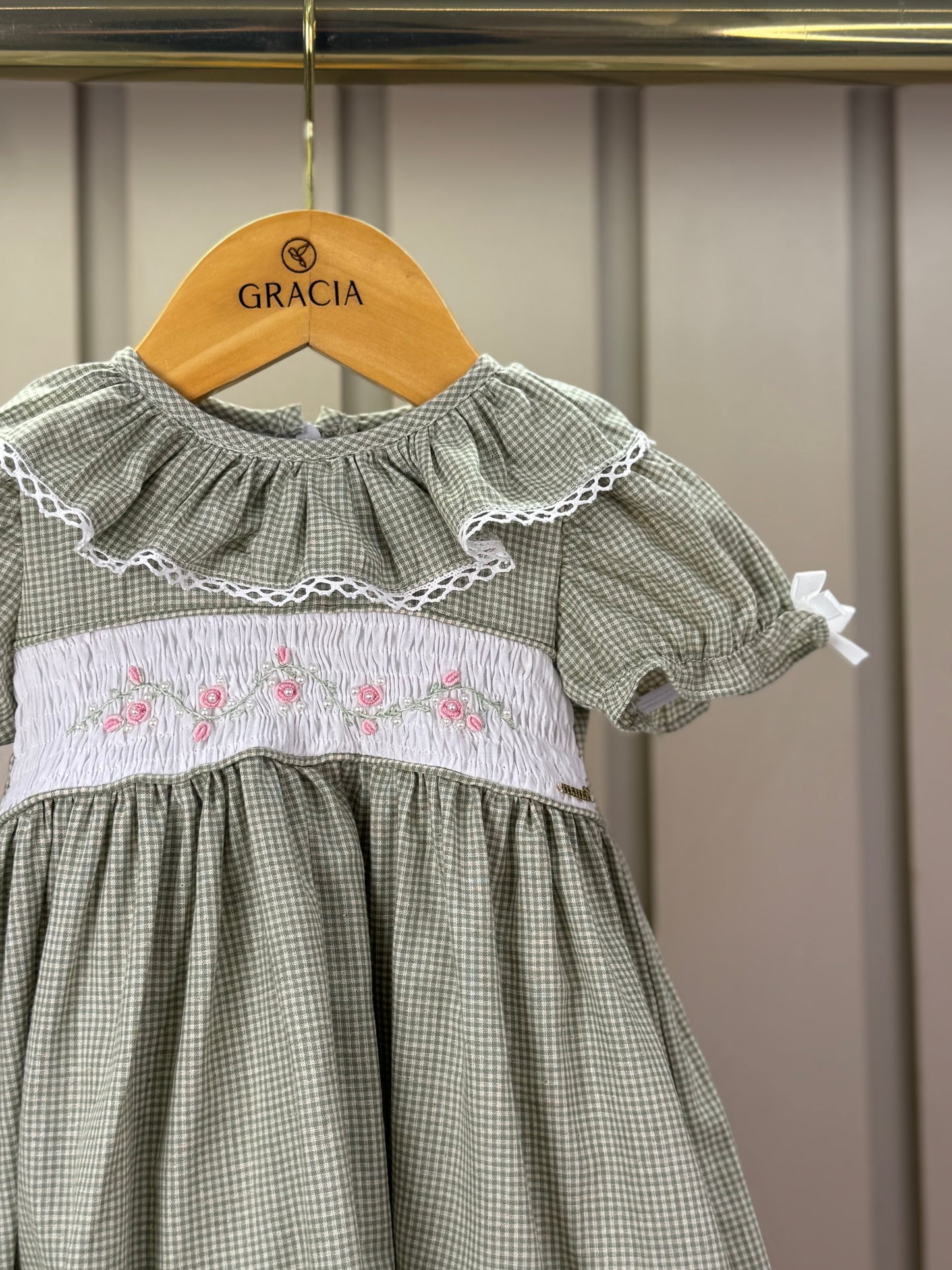 Vestido Infantil Clássico Luxo Rococo Verde Busto Bordado - Roana