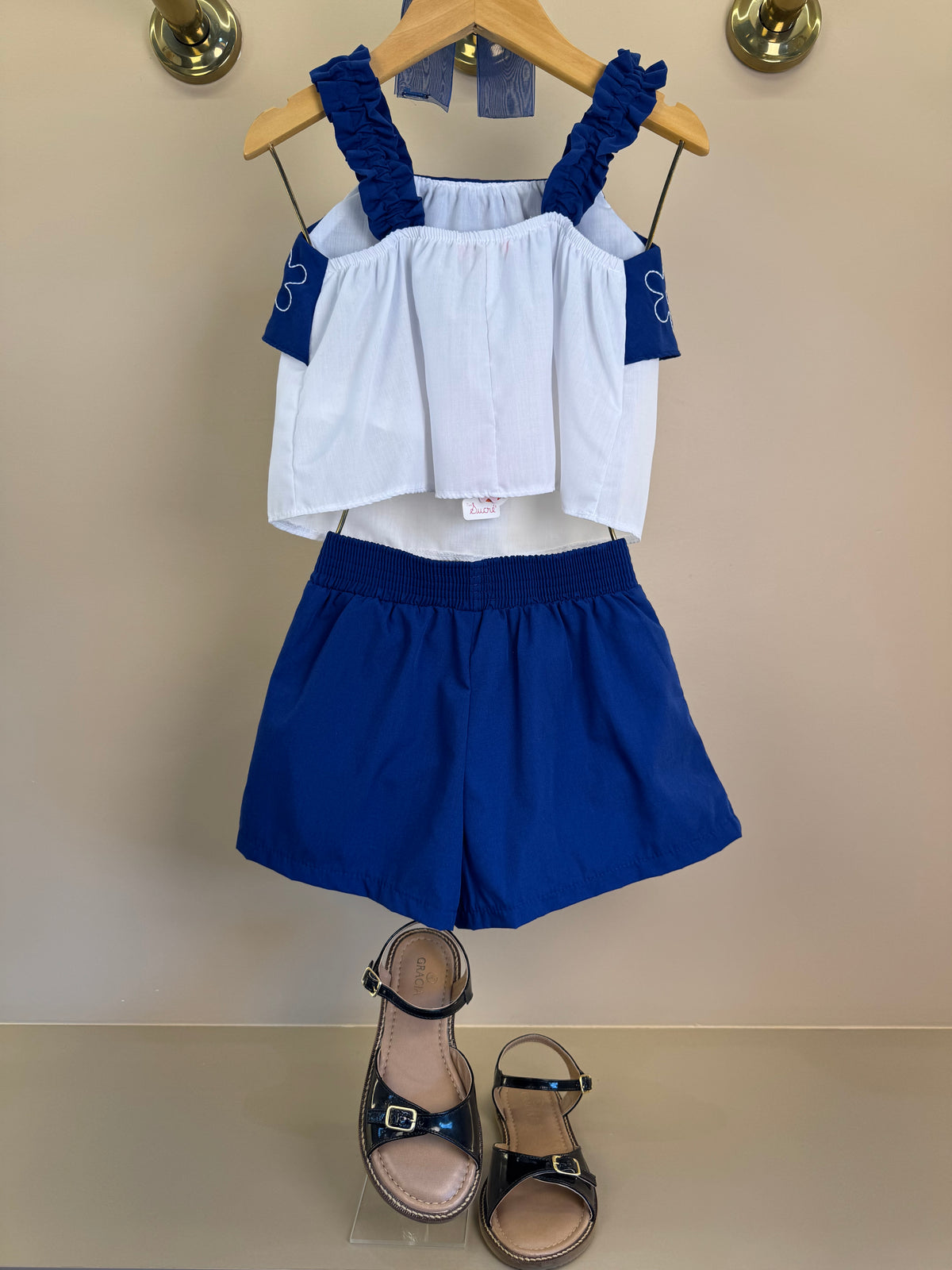 Conjunto Infantil Azul Marinho Blusa Boradado Flores e Shorts - Mon Sucré
