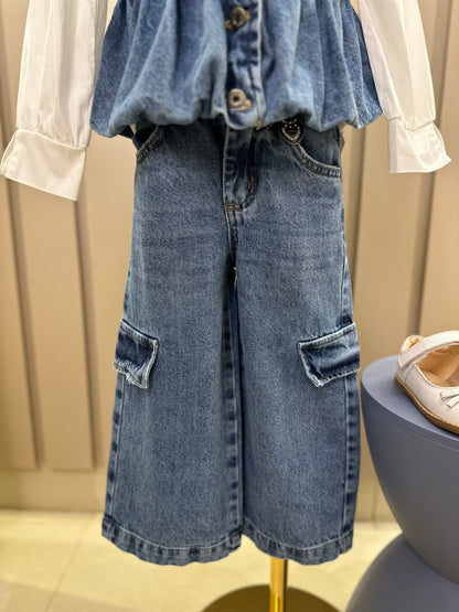 Conjunto Infantil Trio Colete Balonê Mini-Joia, Camisa Gola Babados Rendas e Calça Jeans Bolsos Laterais Mini-Joia - Animê