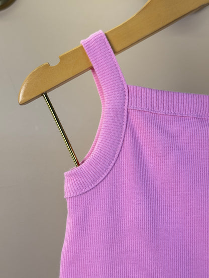 Conjunto Infantil Regata Rosa Com Cerejas e Saia Jeans Pregas Com Pingente - Momi
